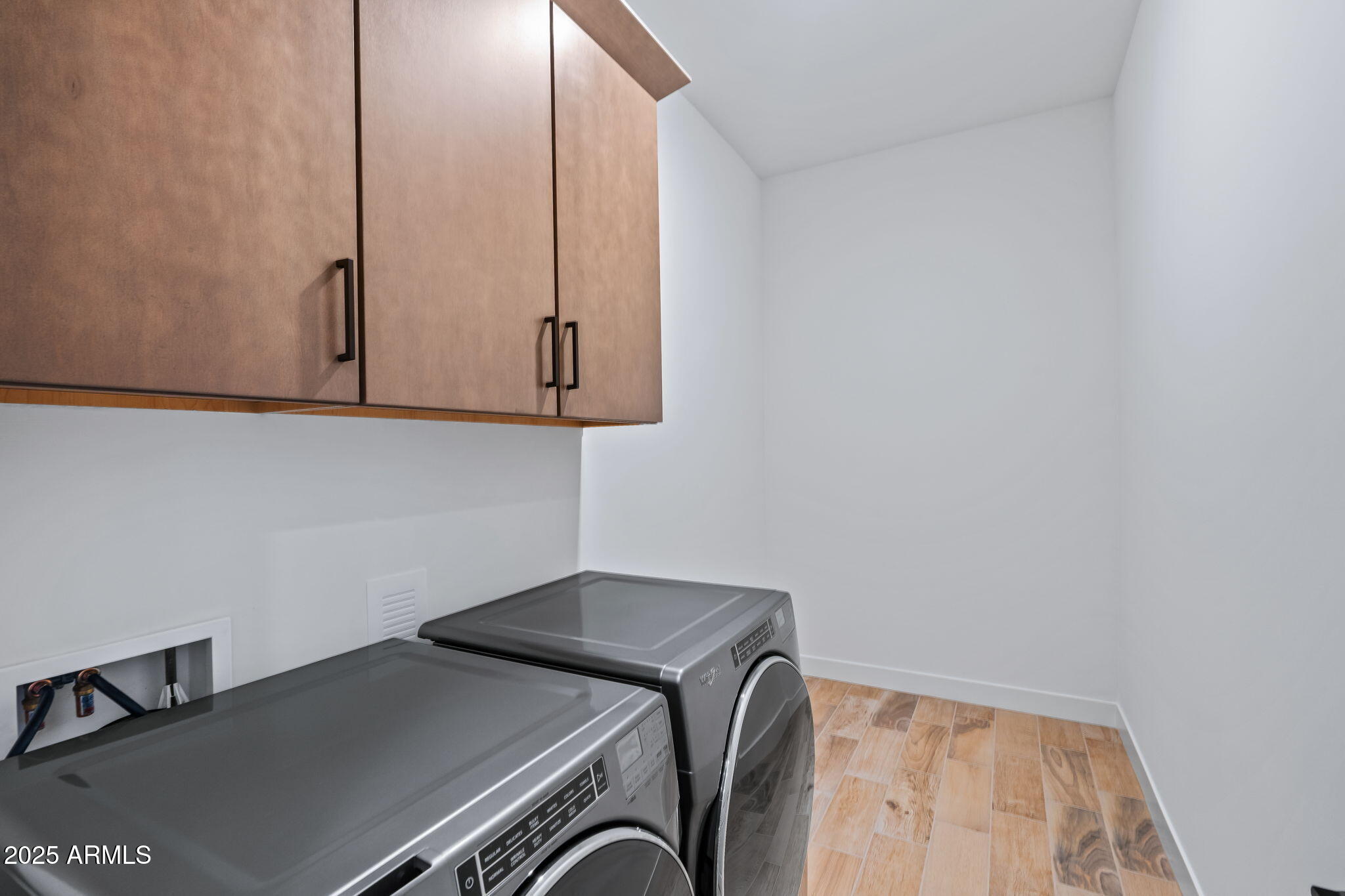 STERLING GROVE - Residential