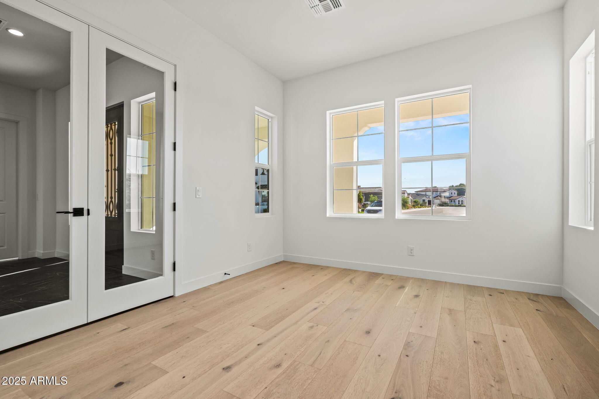 STERLING GROVE - Residential