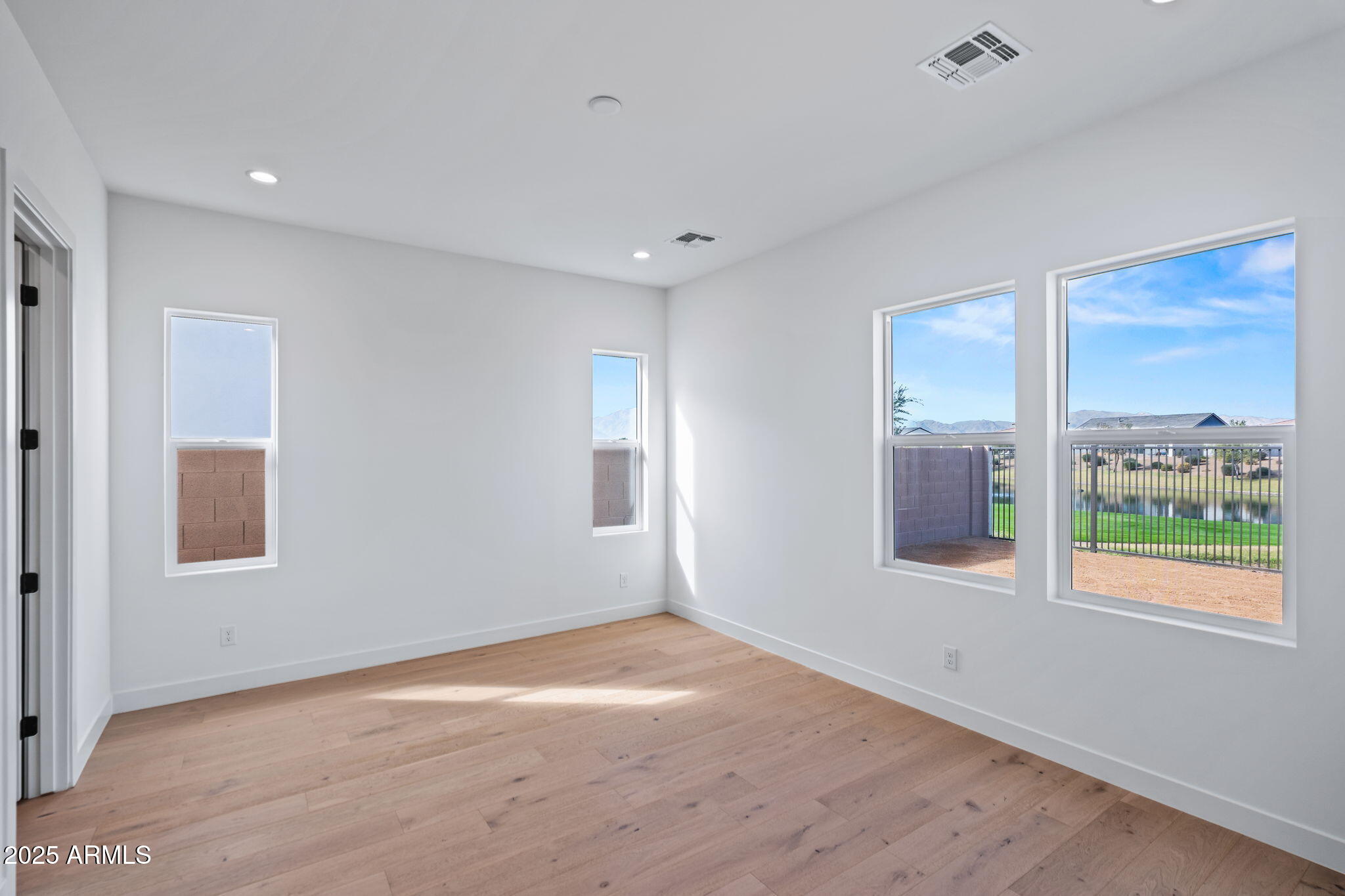 STERLING GROVE - Residential