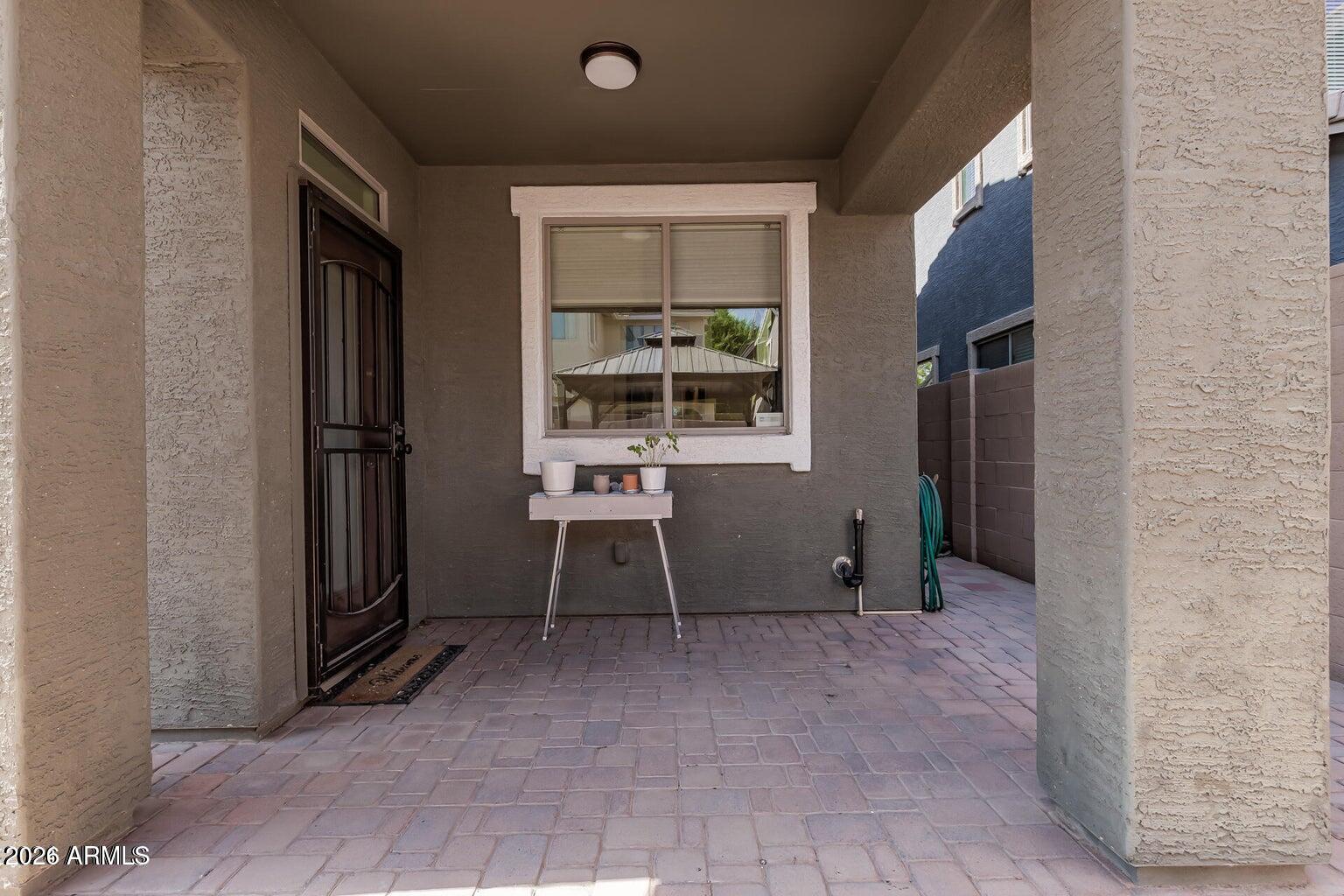 HIGHLAND GROVES AT MORRISON RANCH - Residential Lease