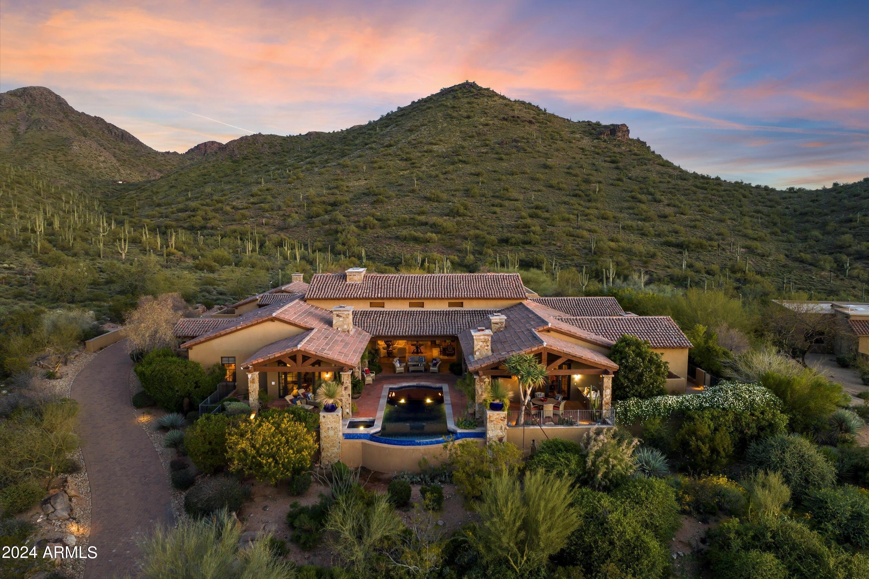 Legend Canyon - Residential