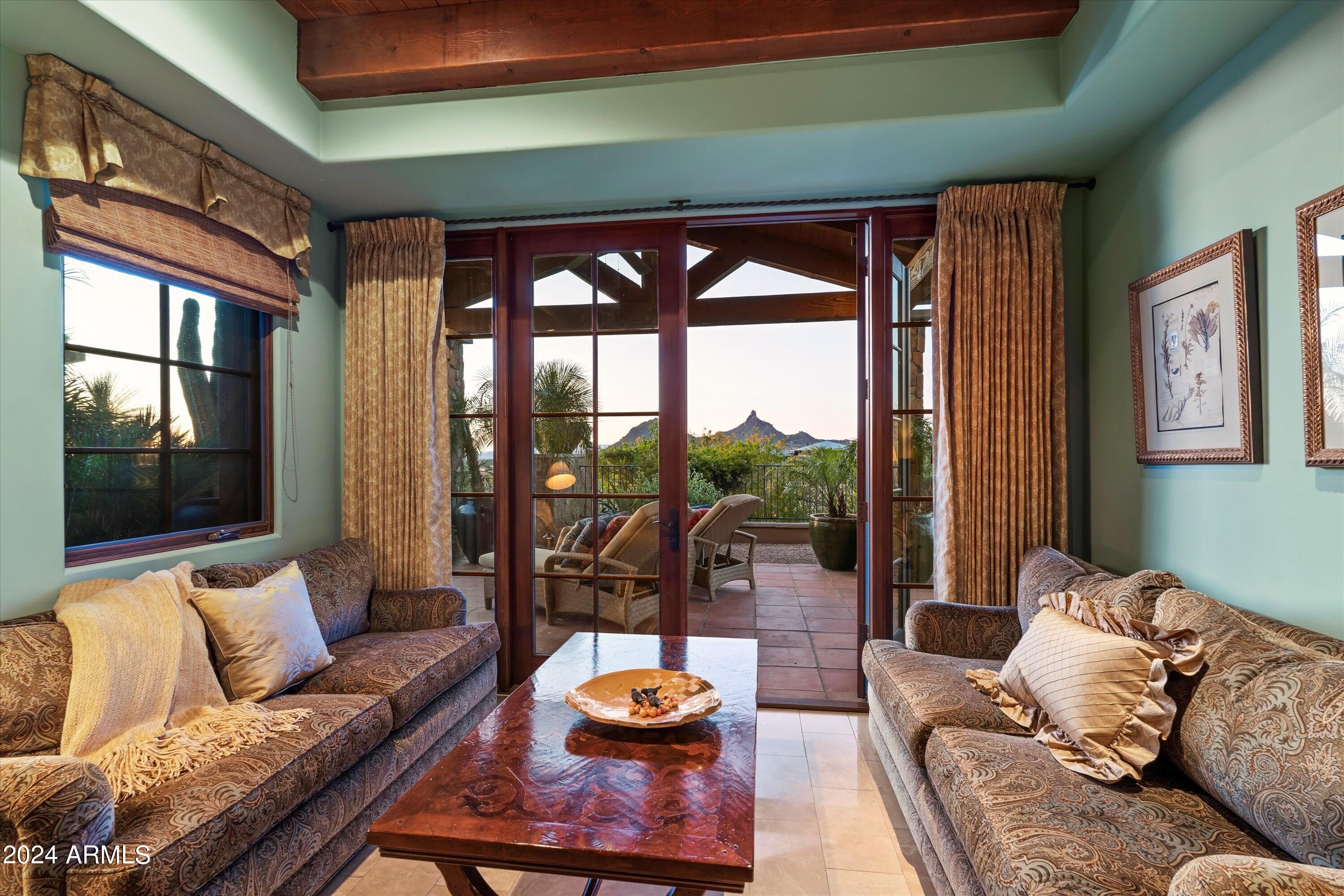 Legend Canyon - Residential