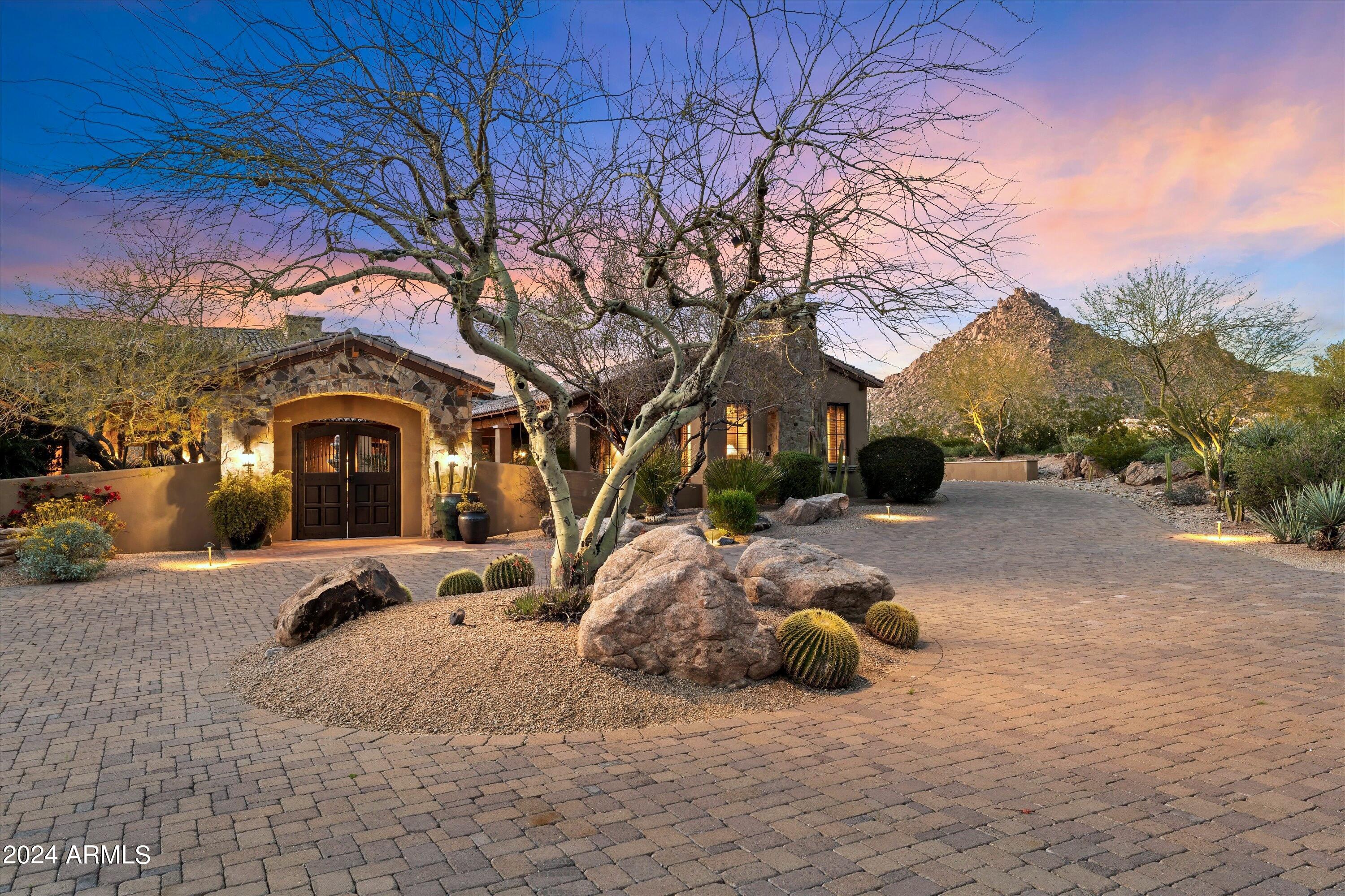 Legend Canyon - Residential