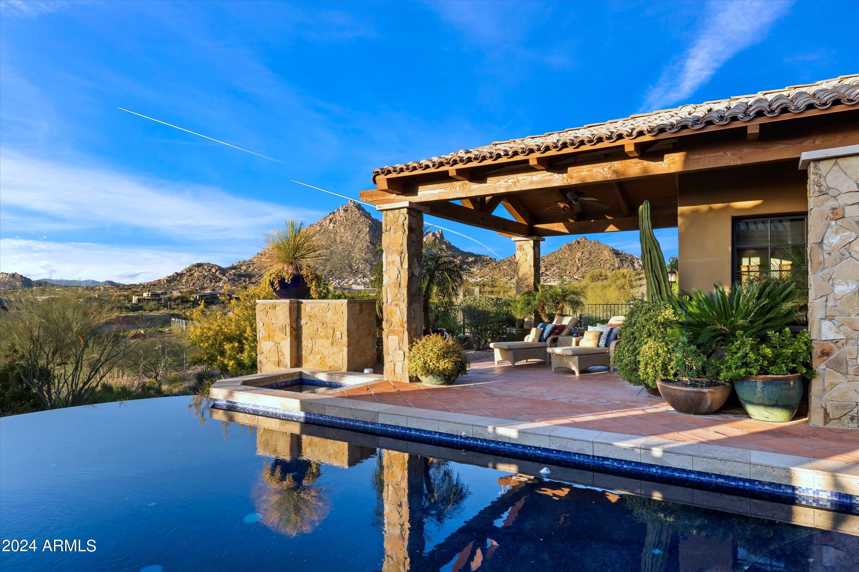 Legend Canyon - Residential