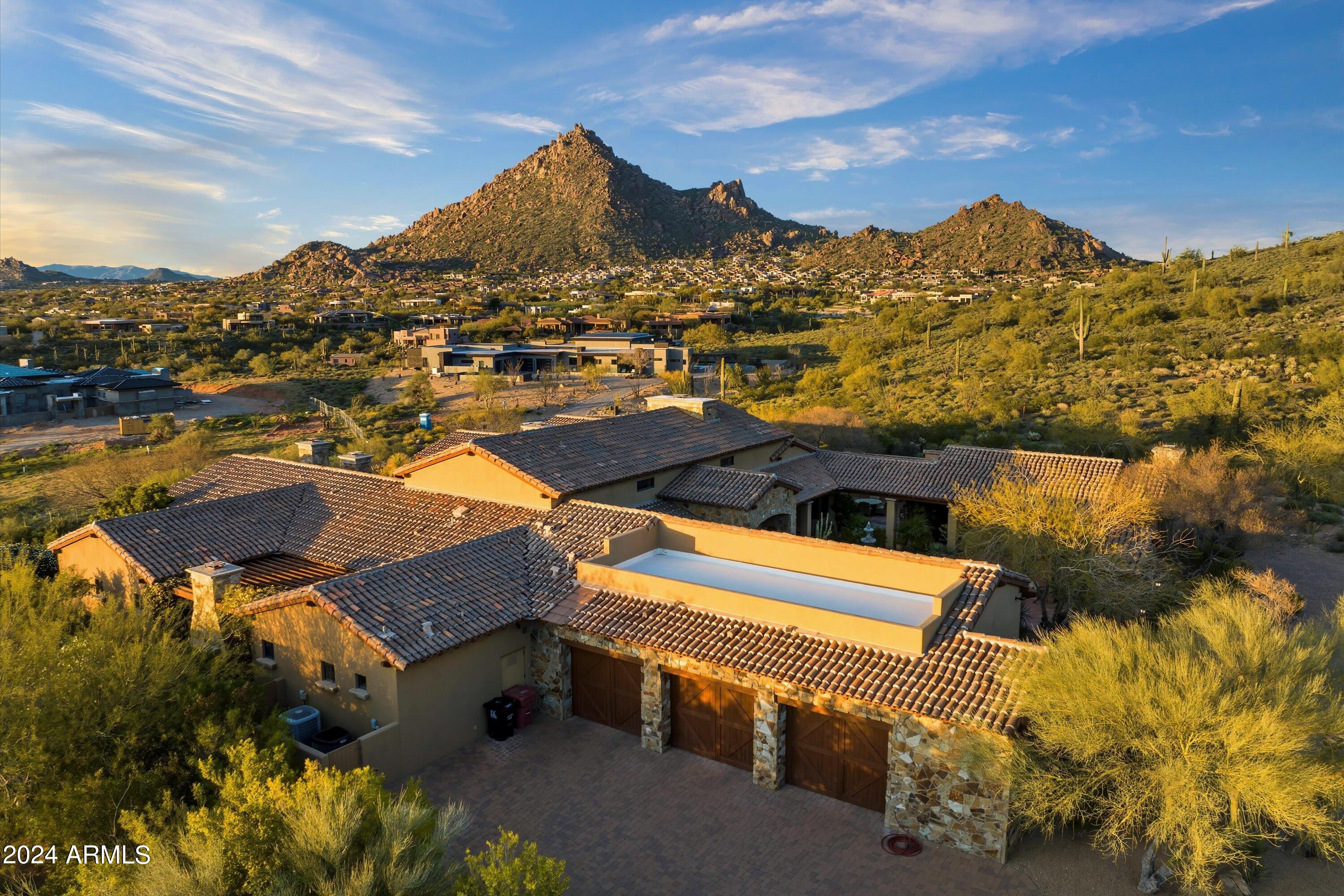 Legend Canyon - Residential
