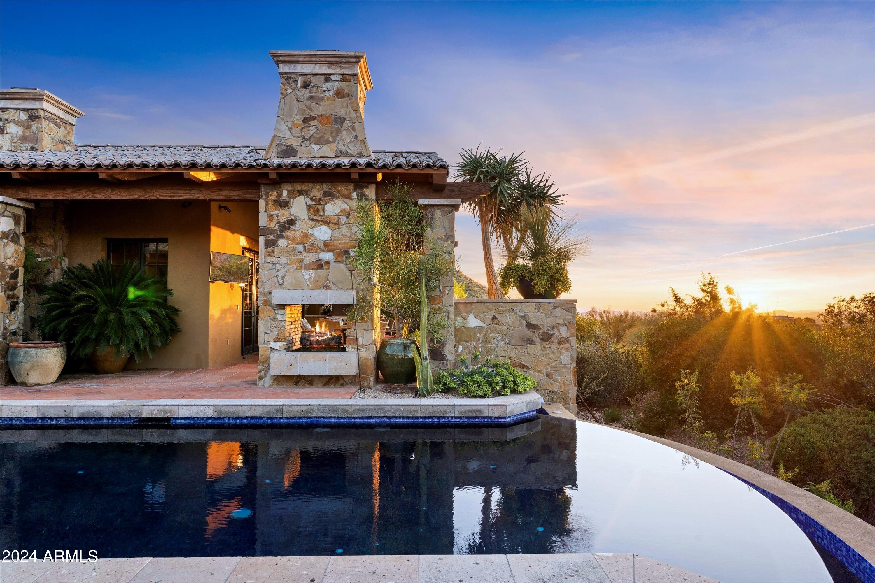 Legend Canyon - Residential