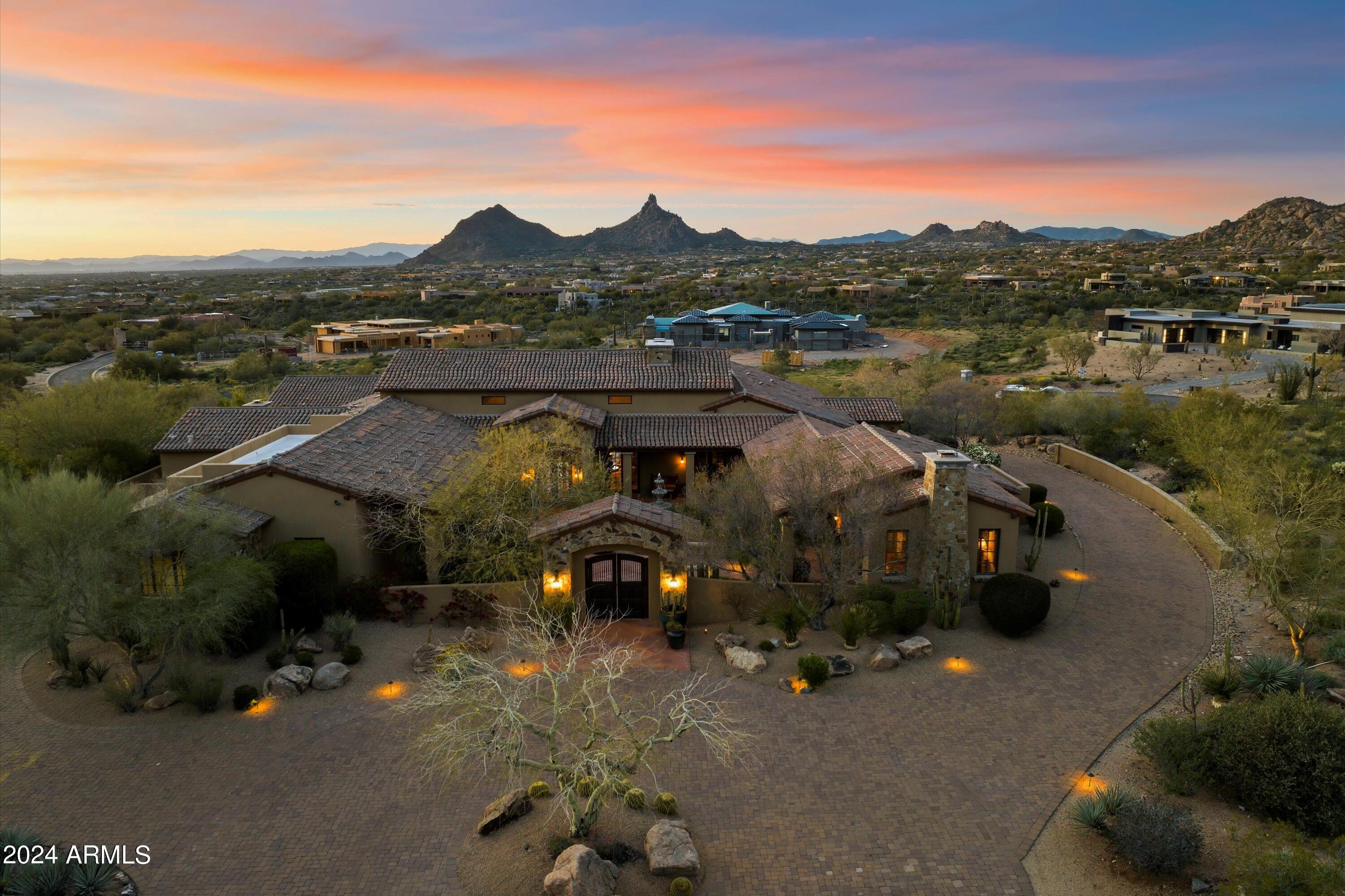 Legend Canyon - Residential