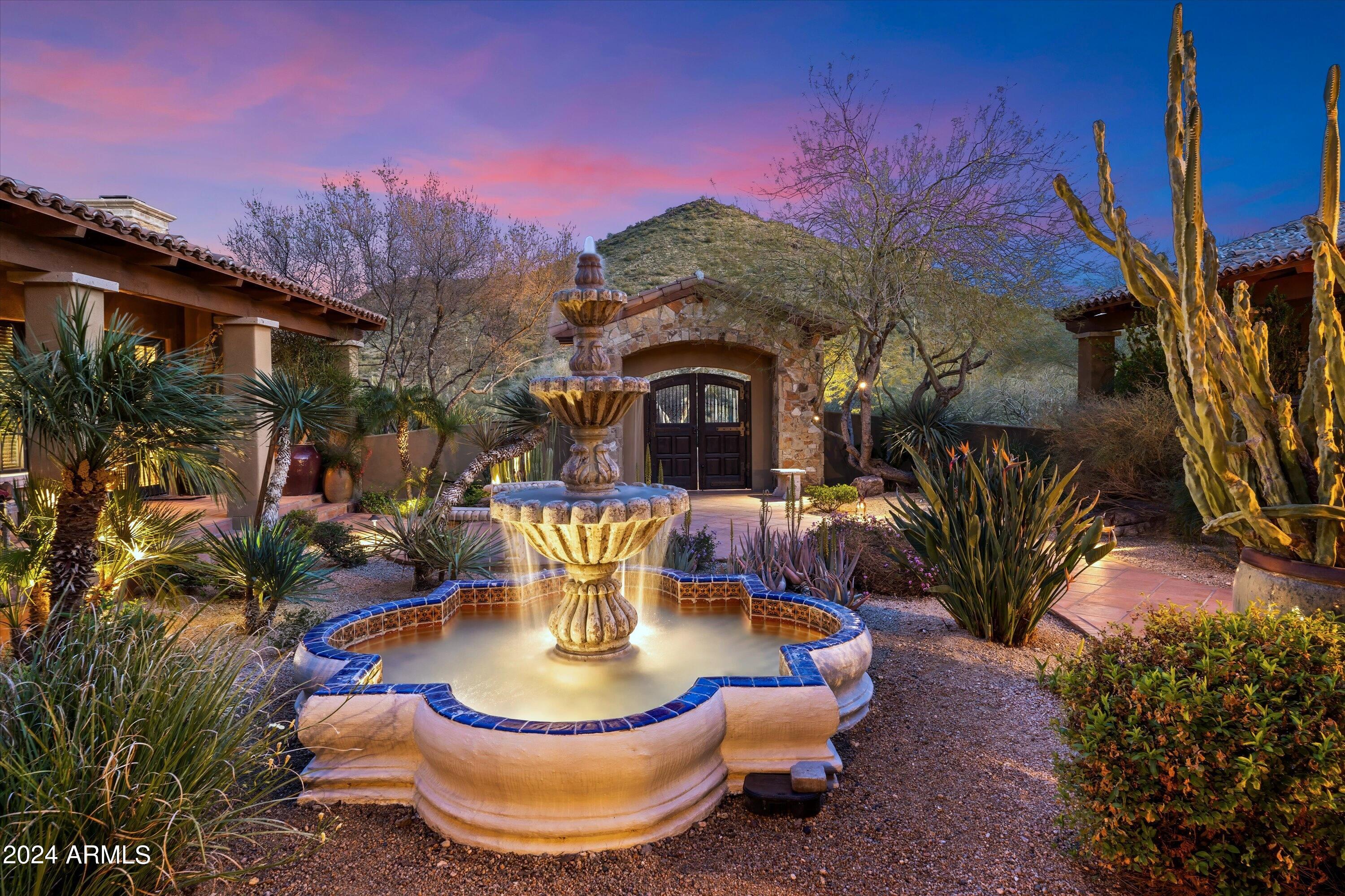 Legend Canyon - Residential