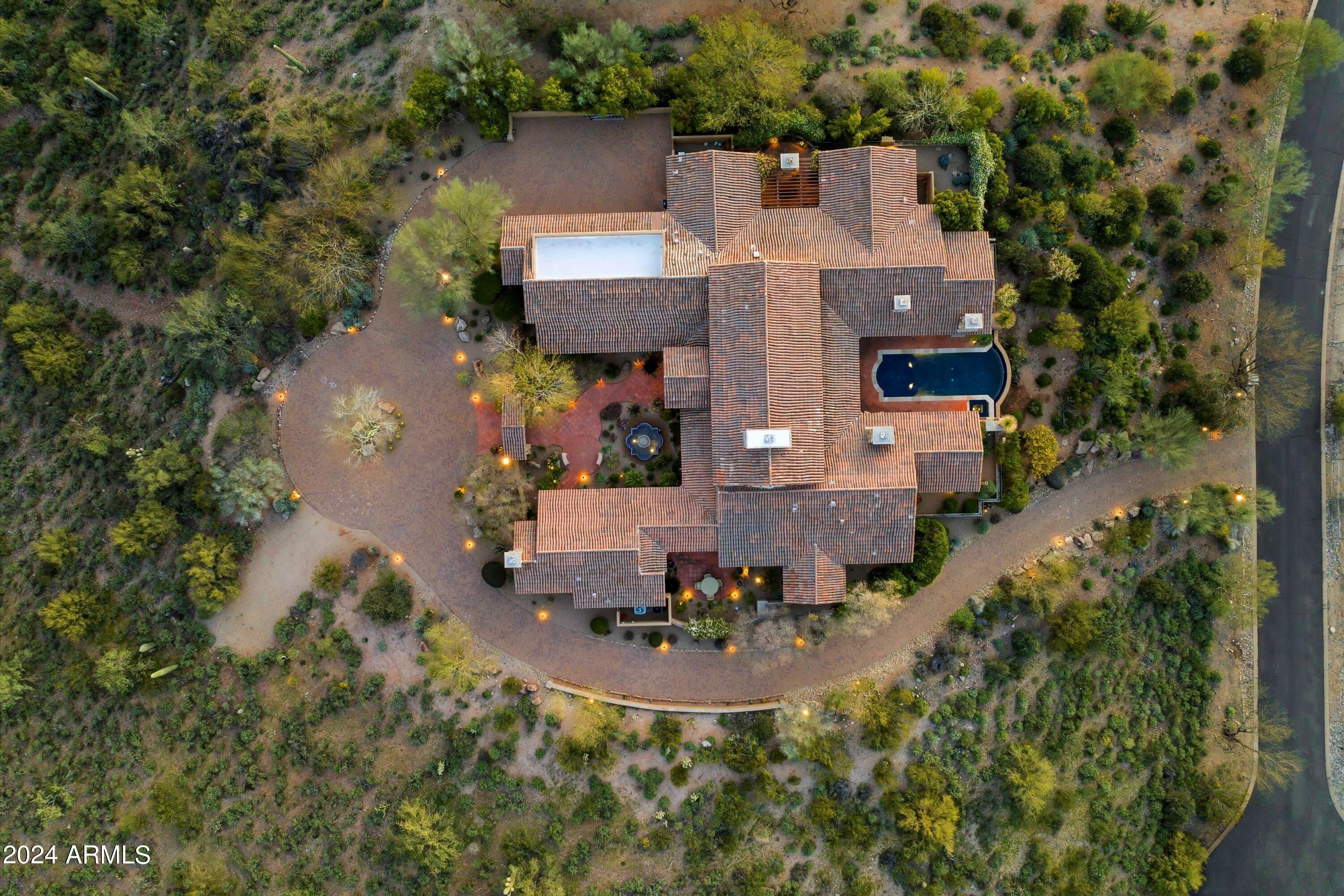 Legend Canyon - Residential