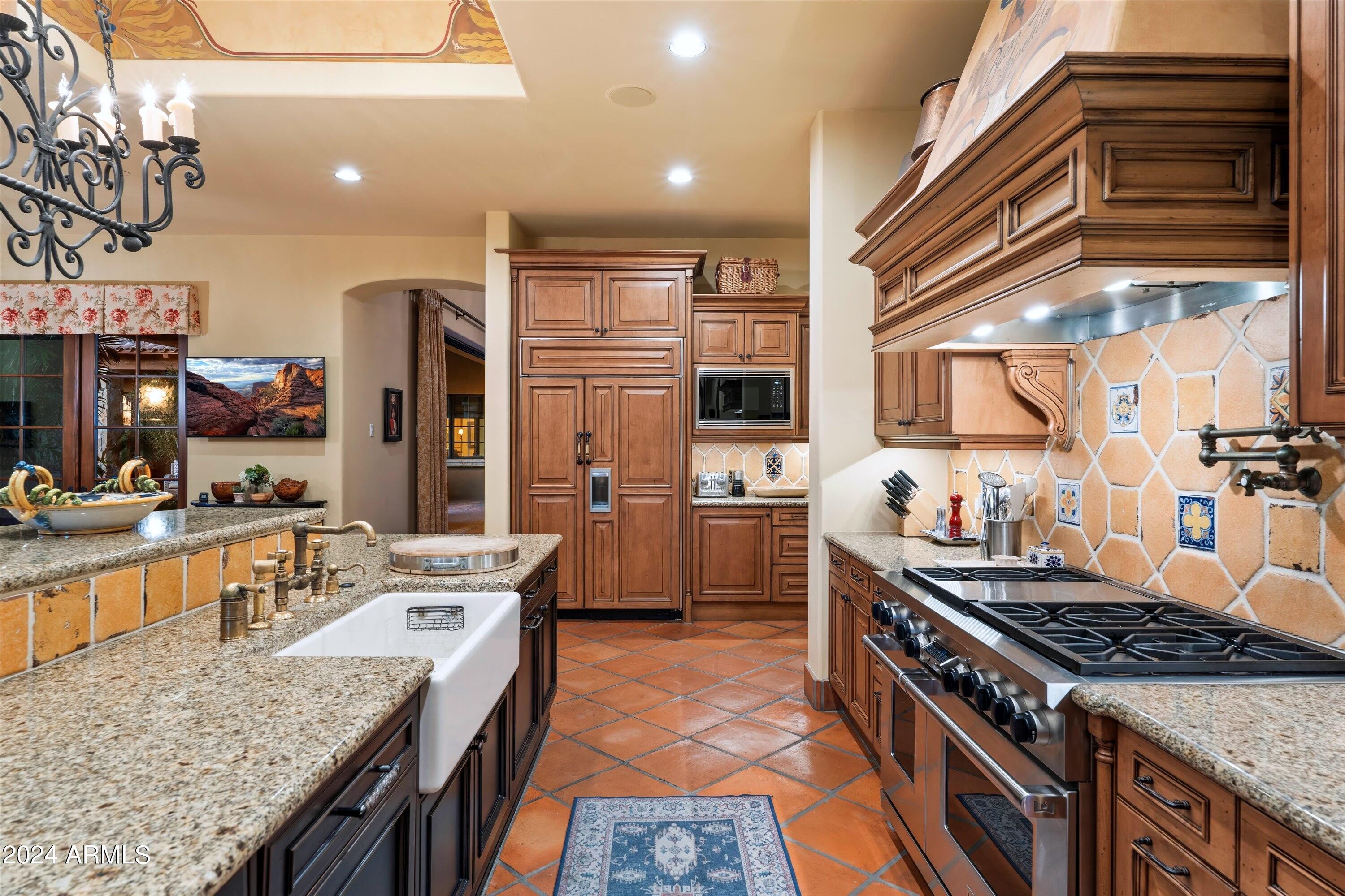 Legend Canyon - Residential