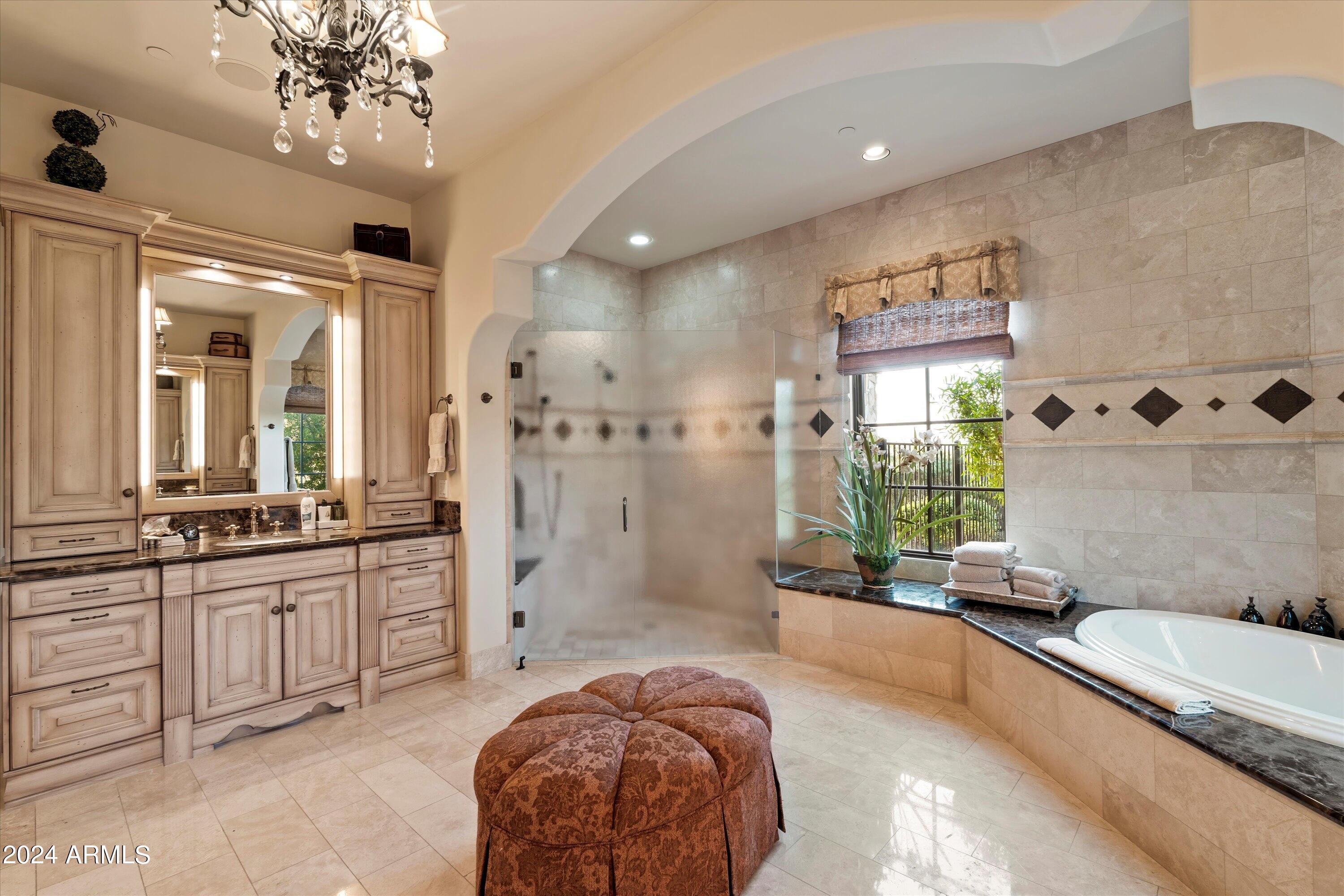 Legend Canyon - Residential