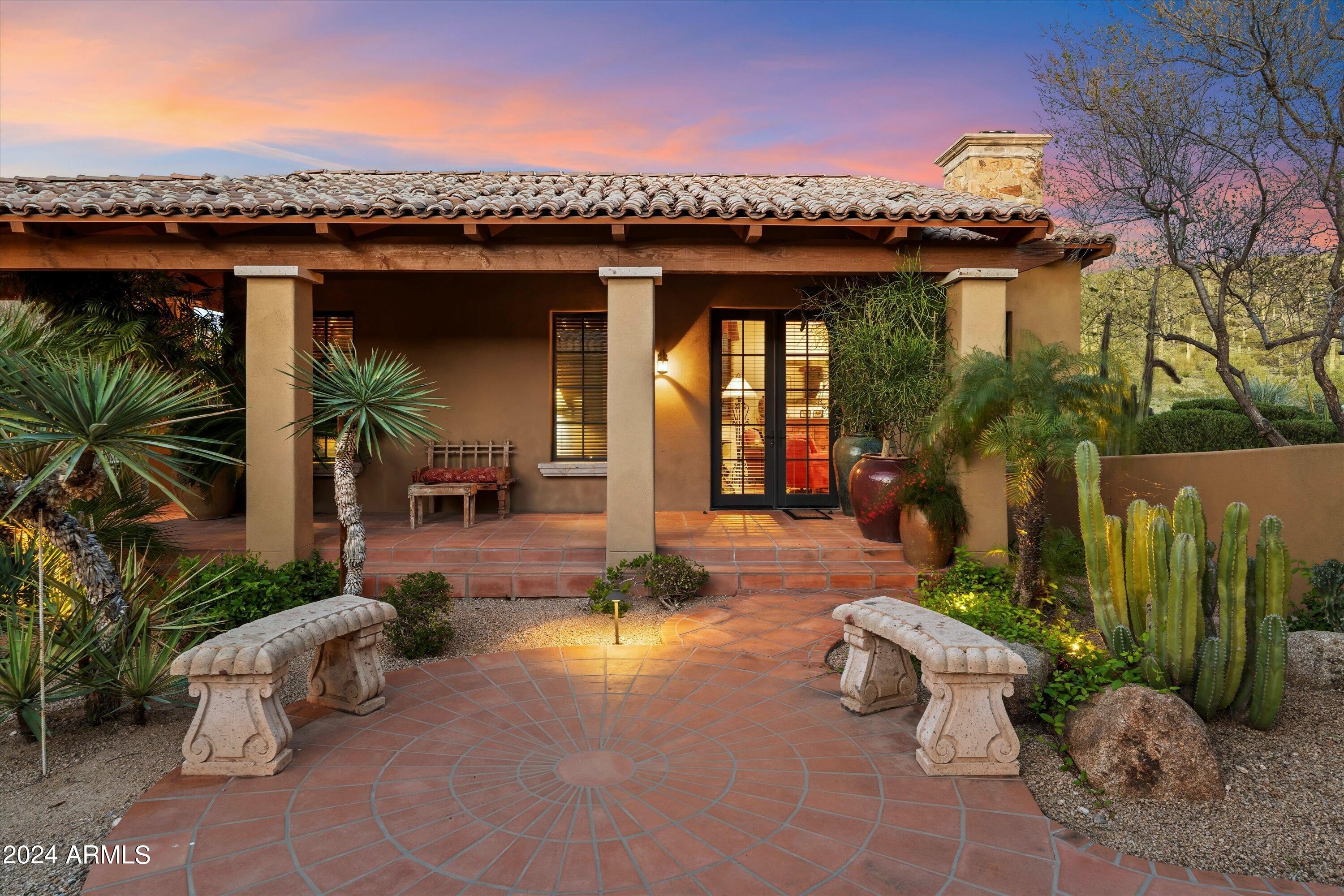 Legend Canyon - Residential
