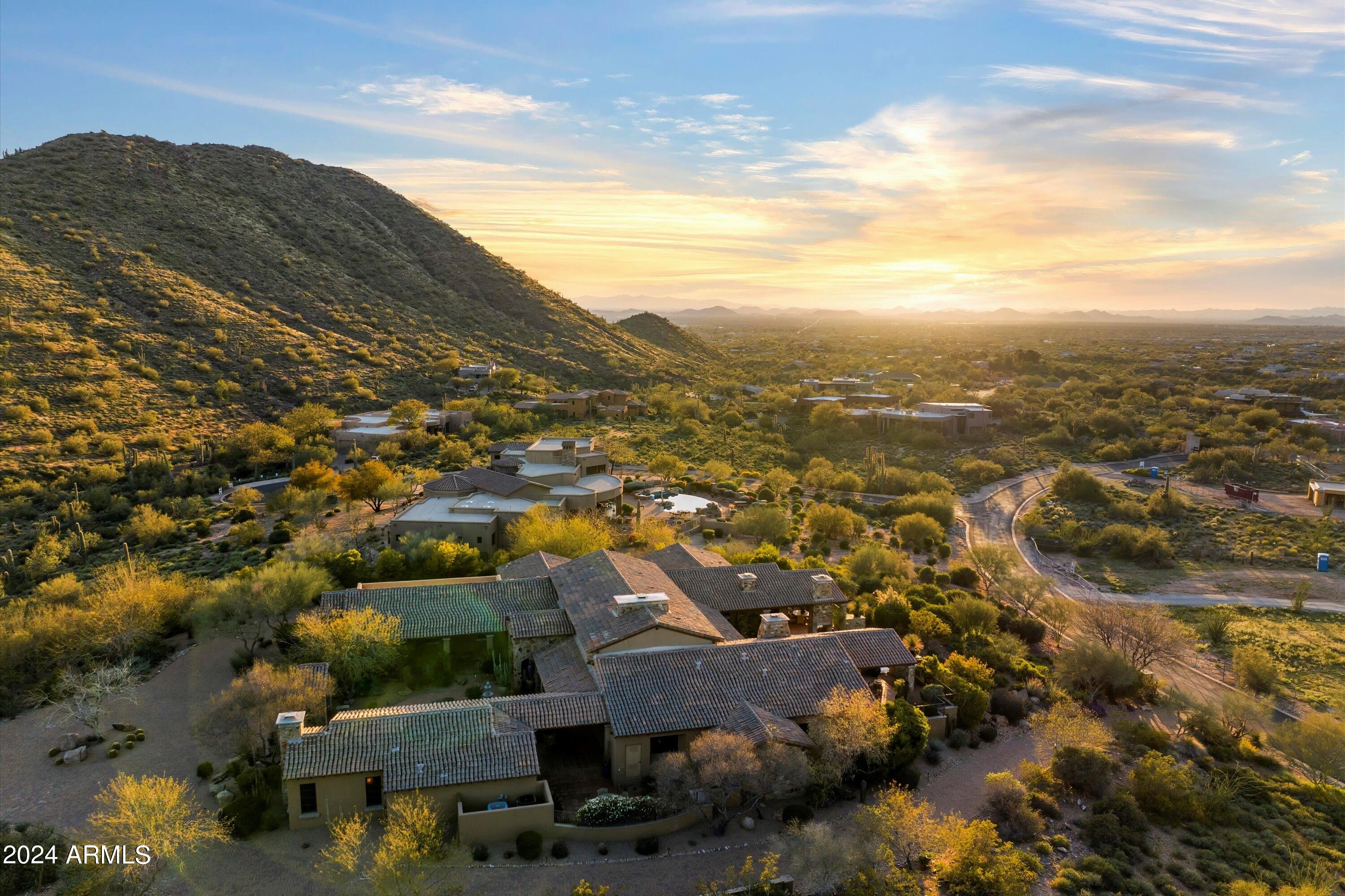 Legend Canyon - Residential