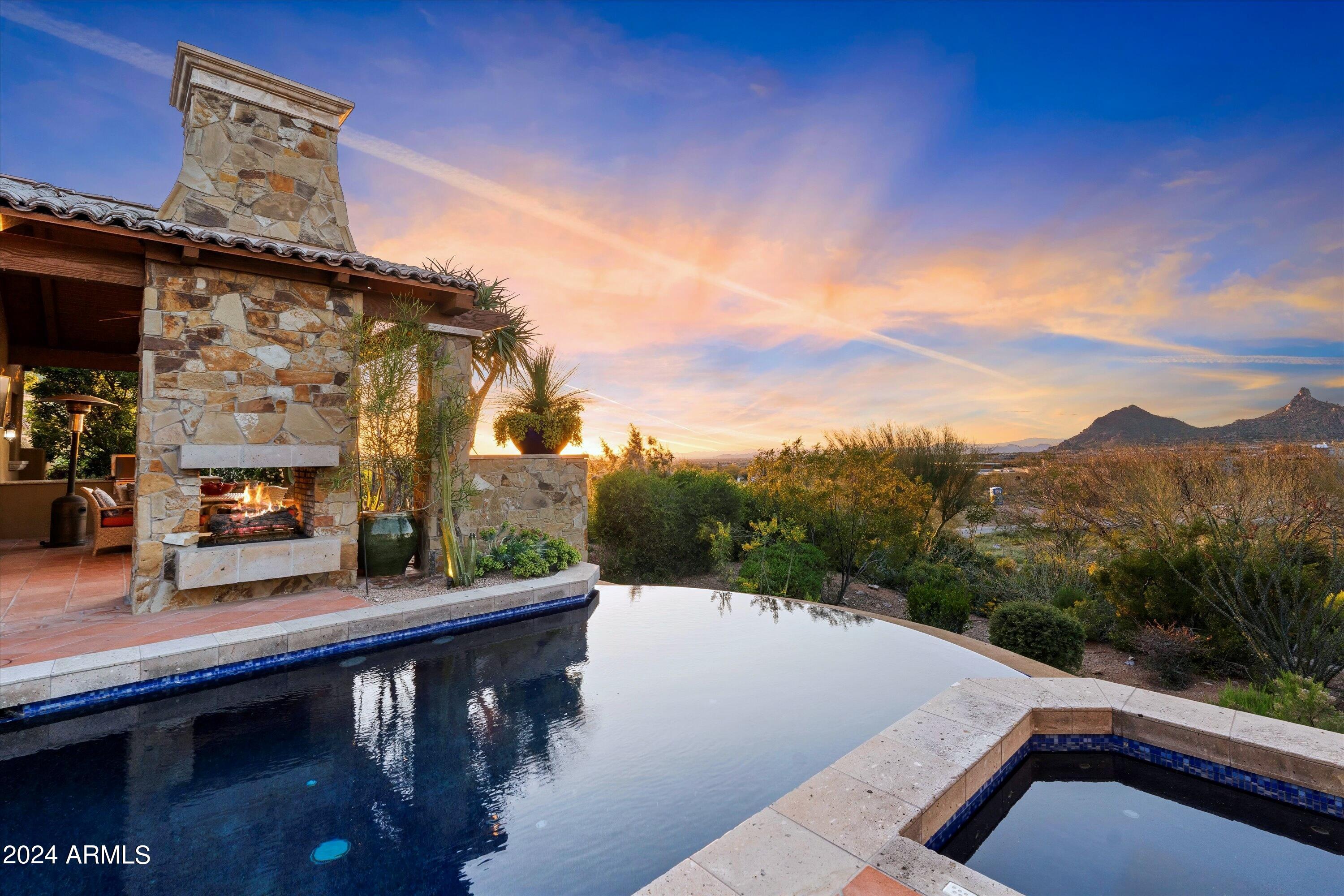 Legend Canyon - Residential