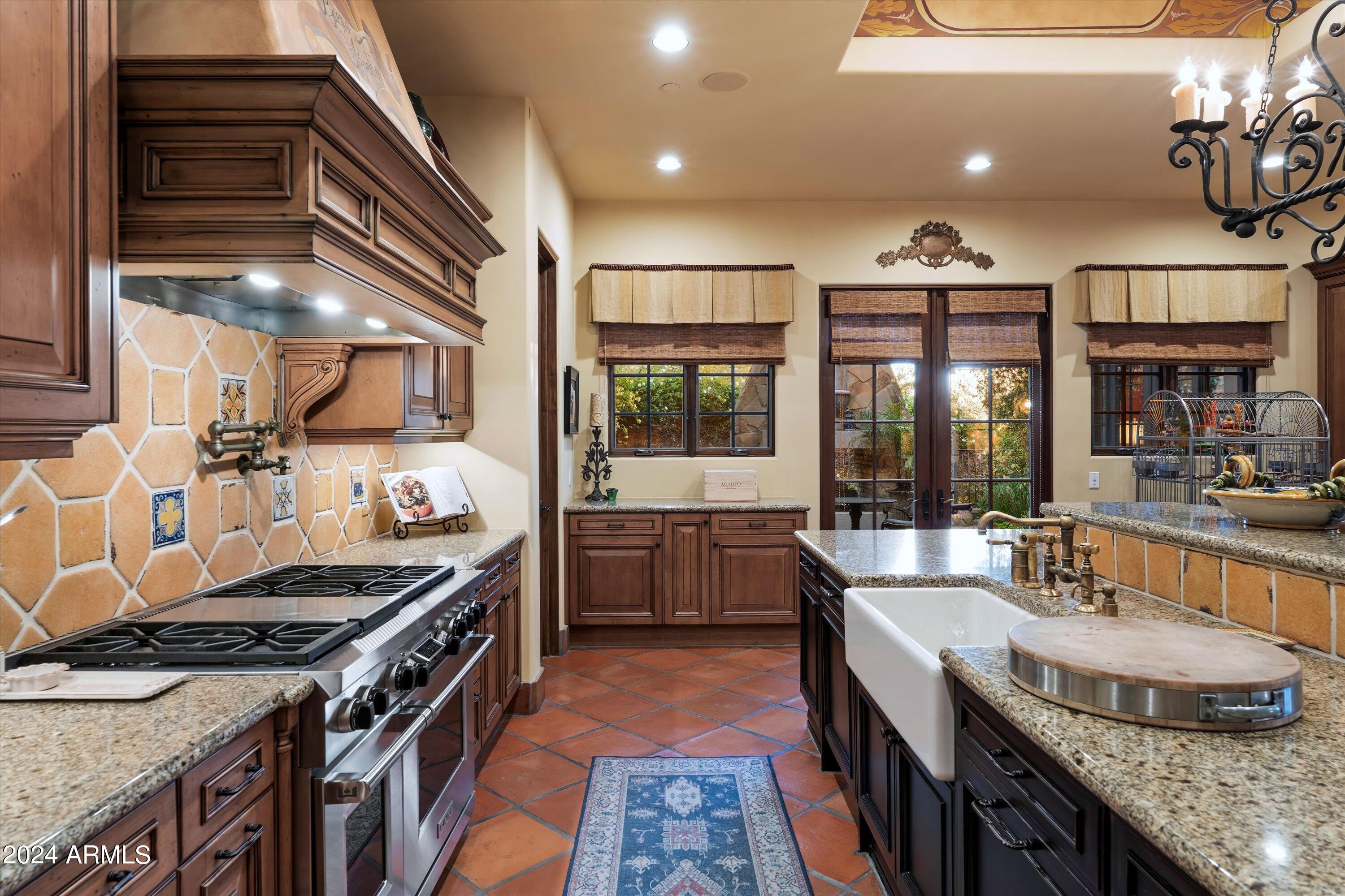 Legend Canyon - Residential