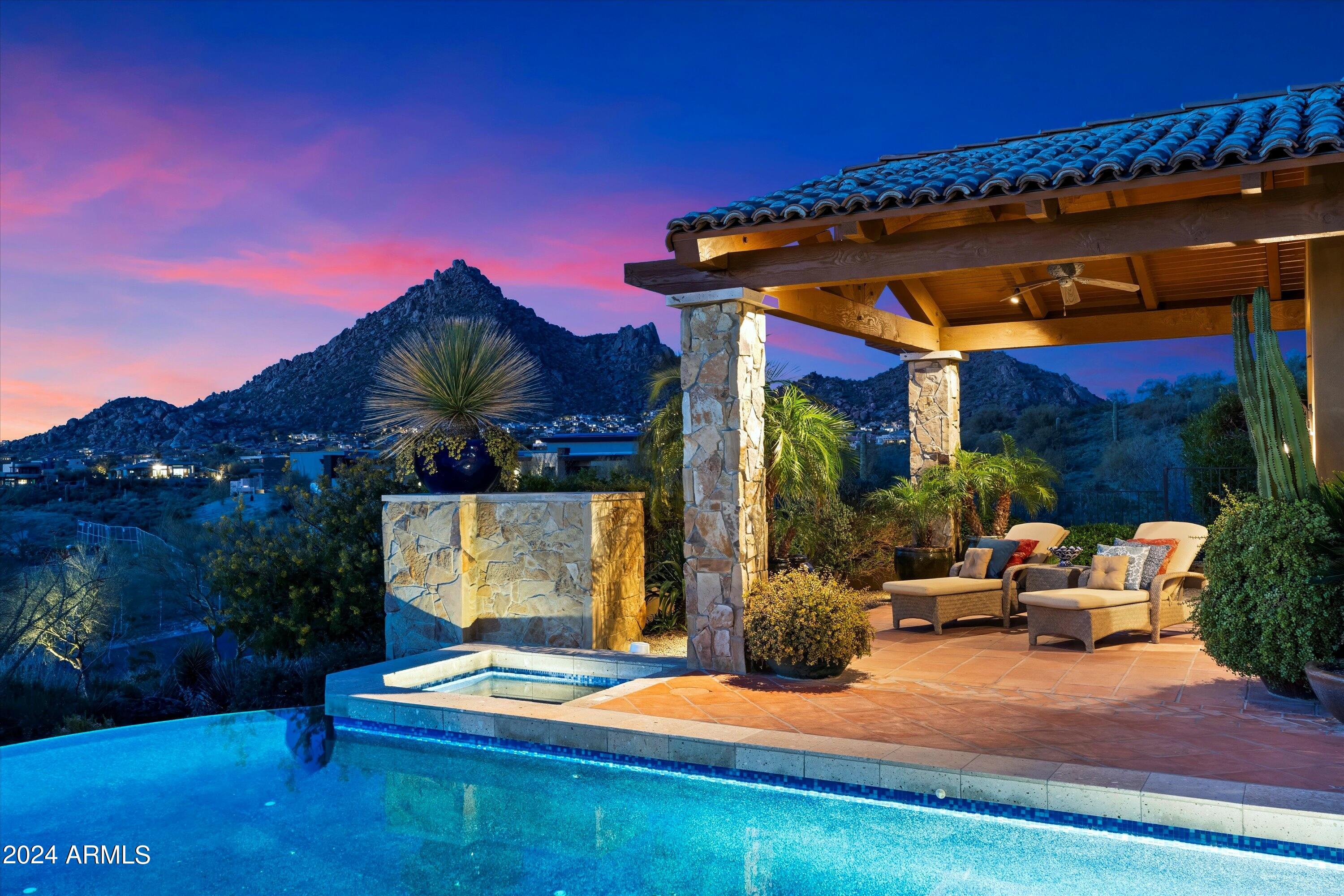 Legend Canyon - Residential