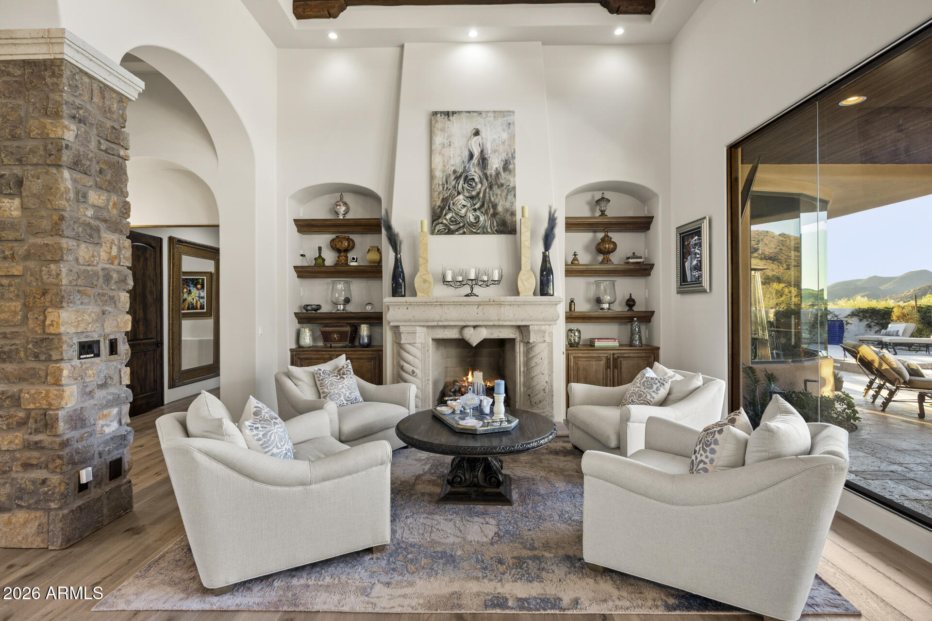 SIERRA HILLS - Residential