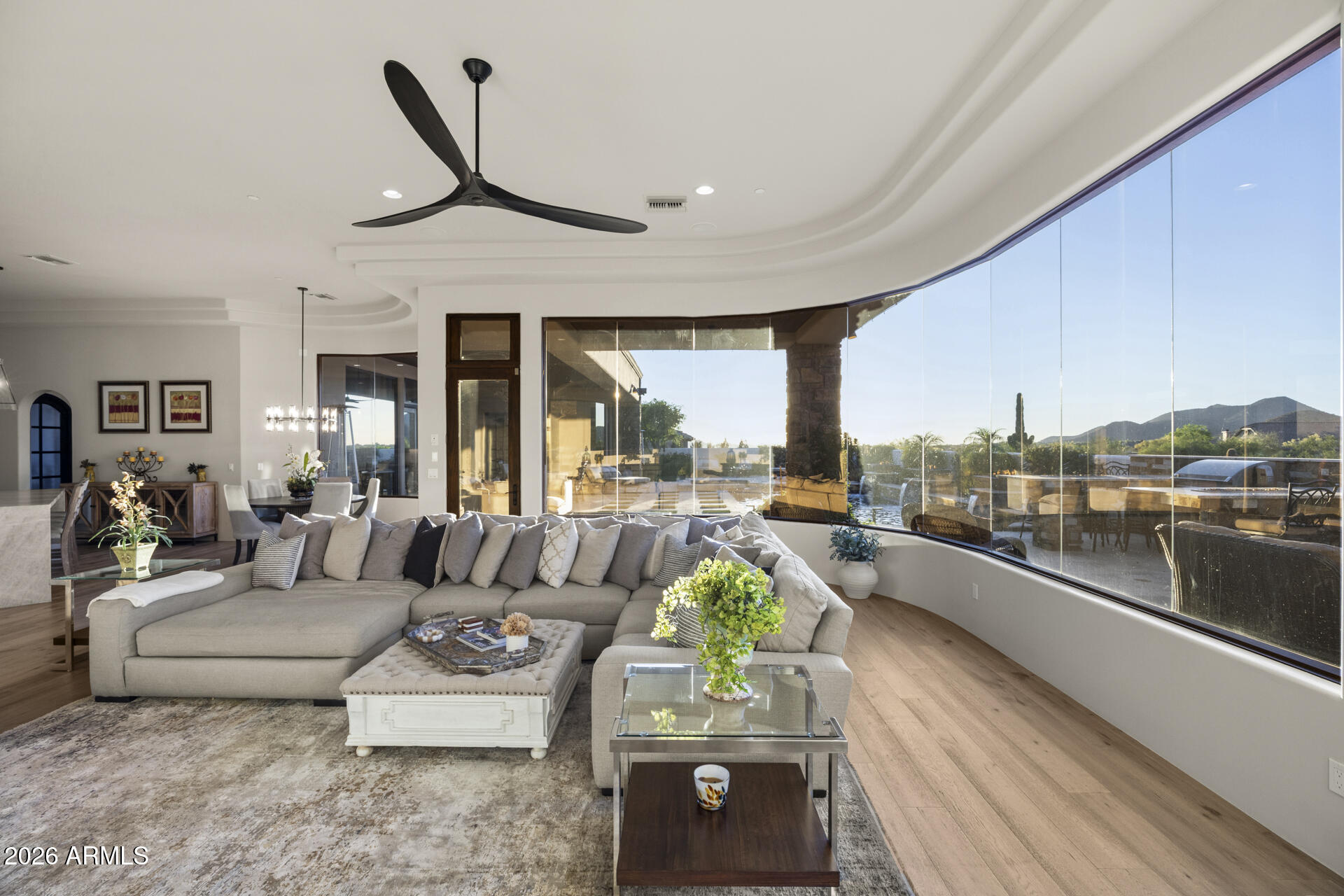 SIERRA HILLS - Residential