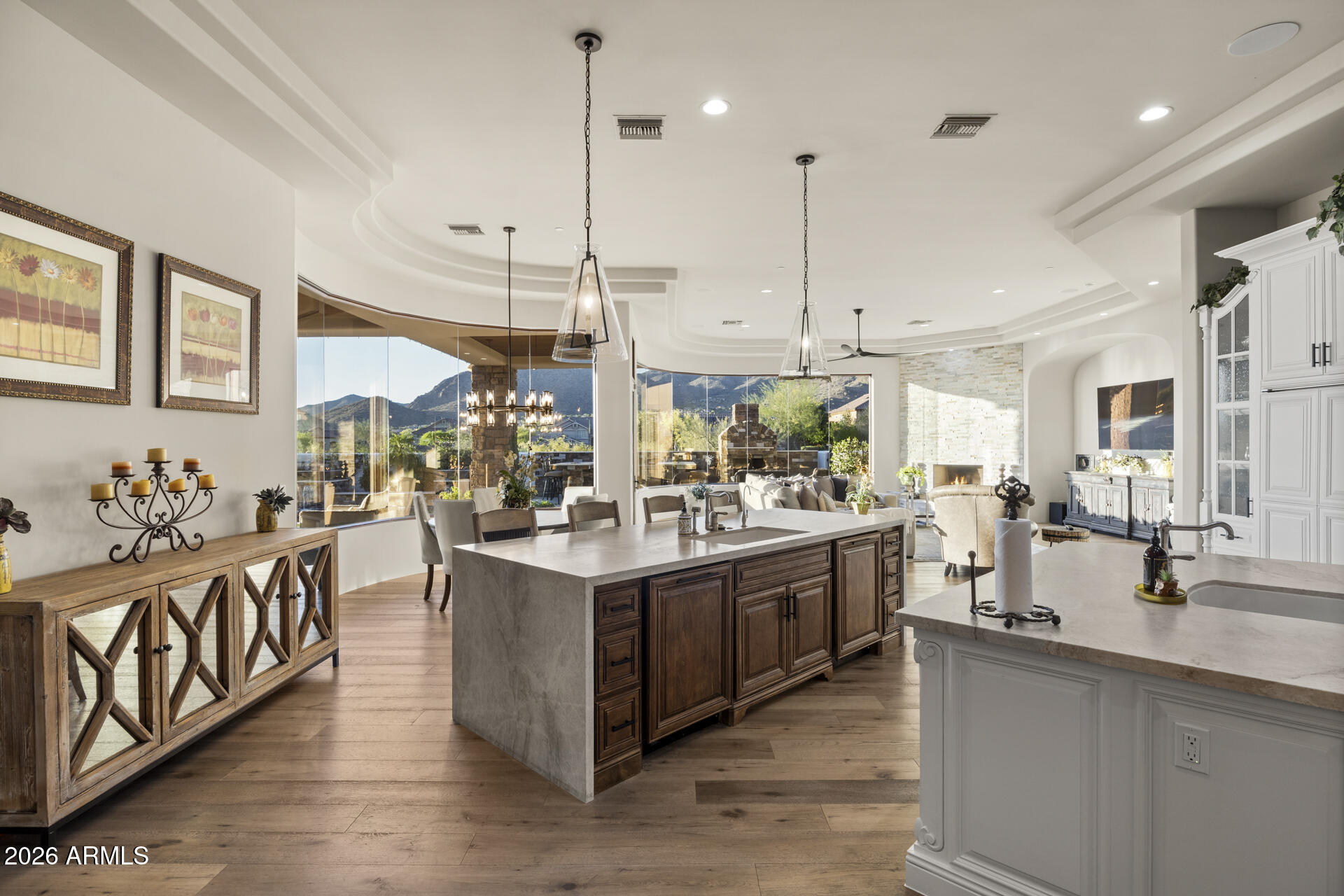 SIERRA HILLS - Residential