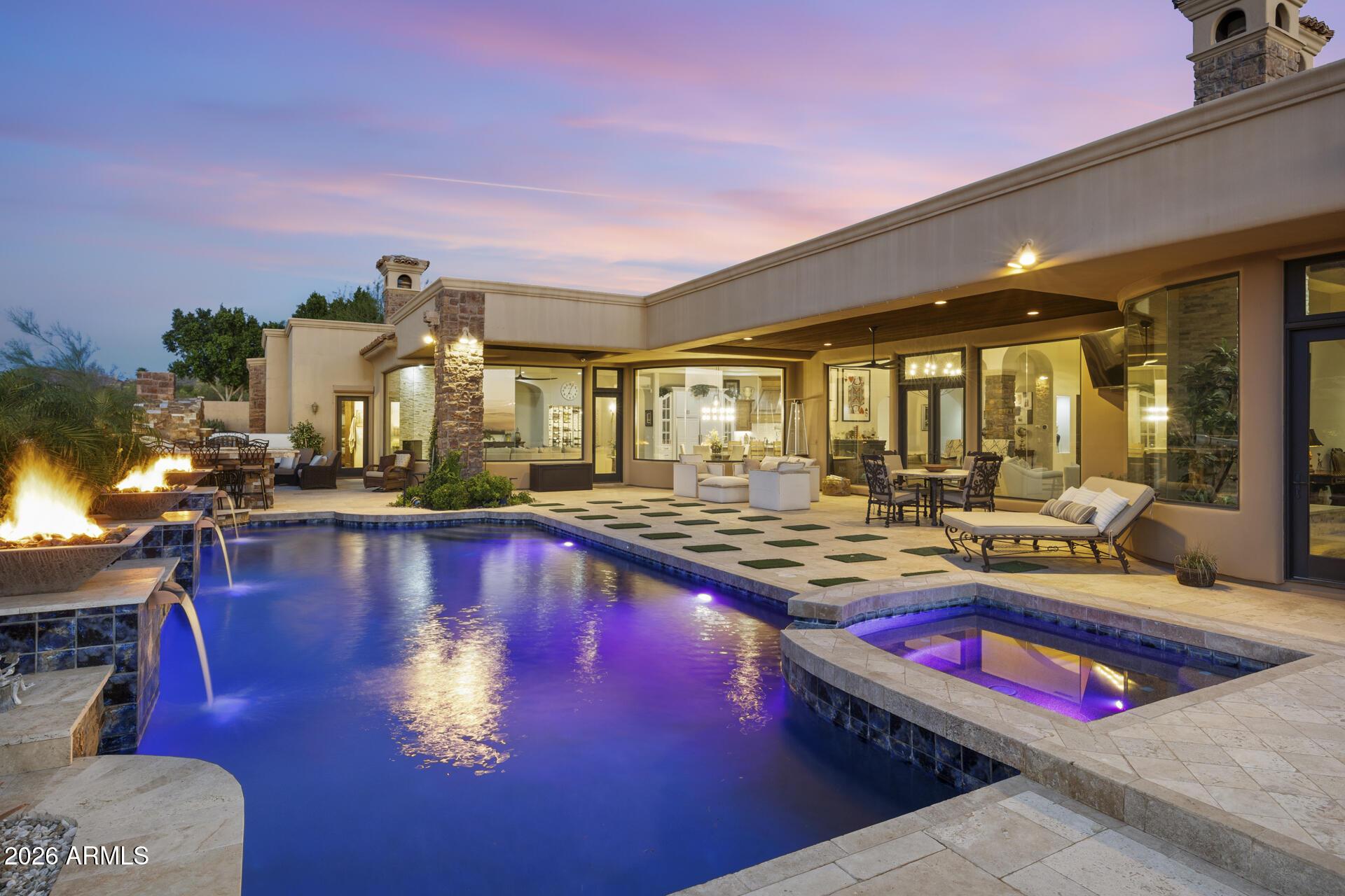 SIERRA HILLS - Residential