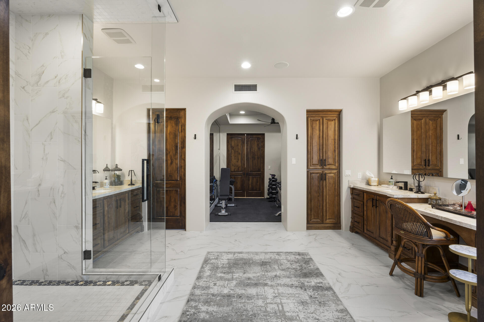 SIERRA HILLS - Residential