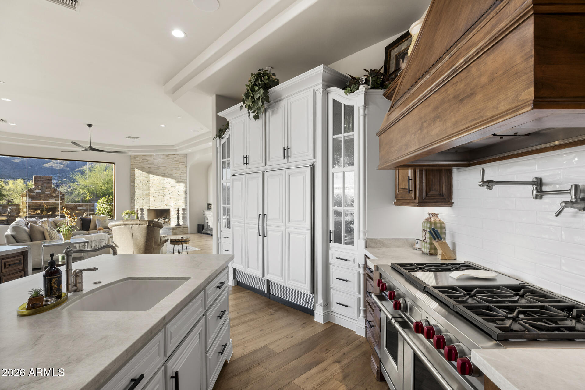 SIERRA HILLS - Residential