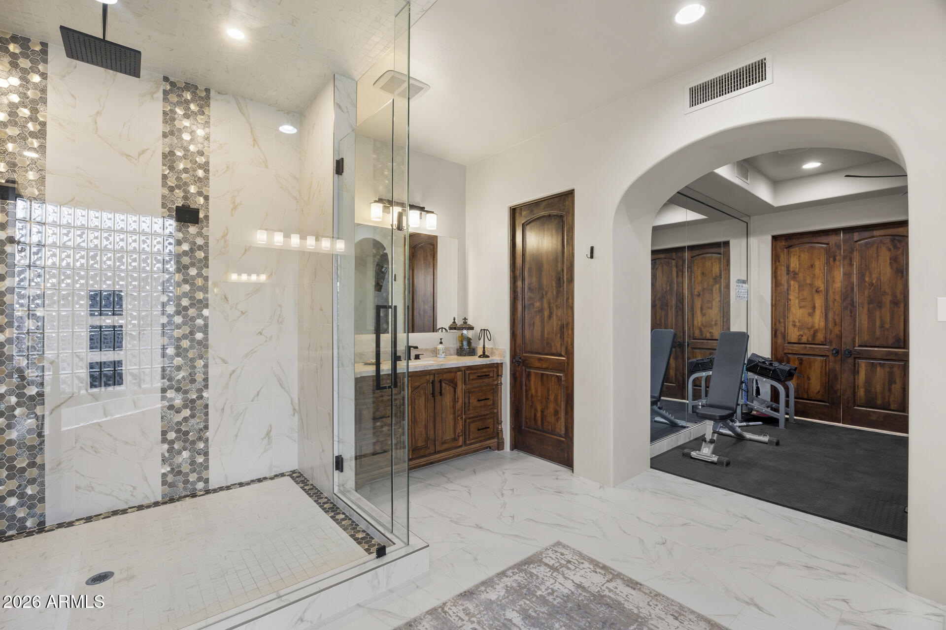 SIERRA HILLS - Residential