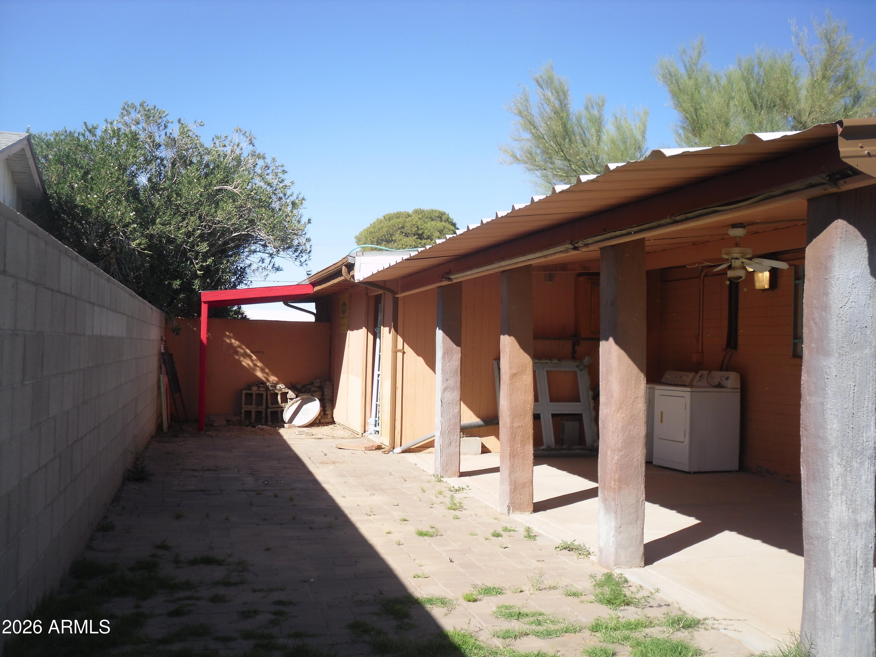 BLK 3 J.A. ROBERTS SUBDIVISION NO 1 - Residential