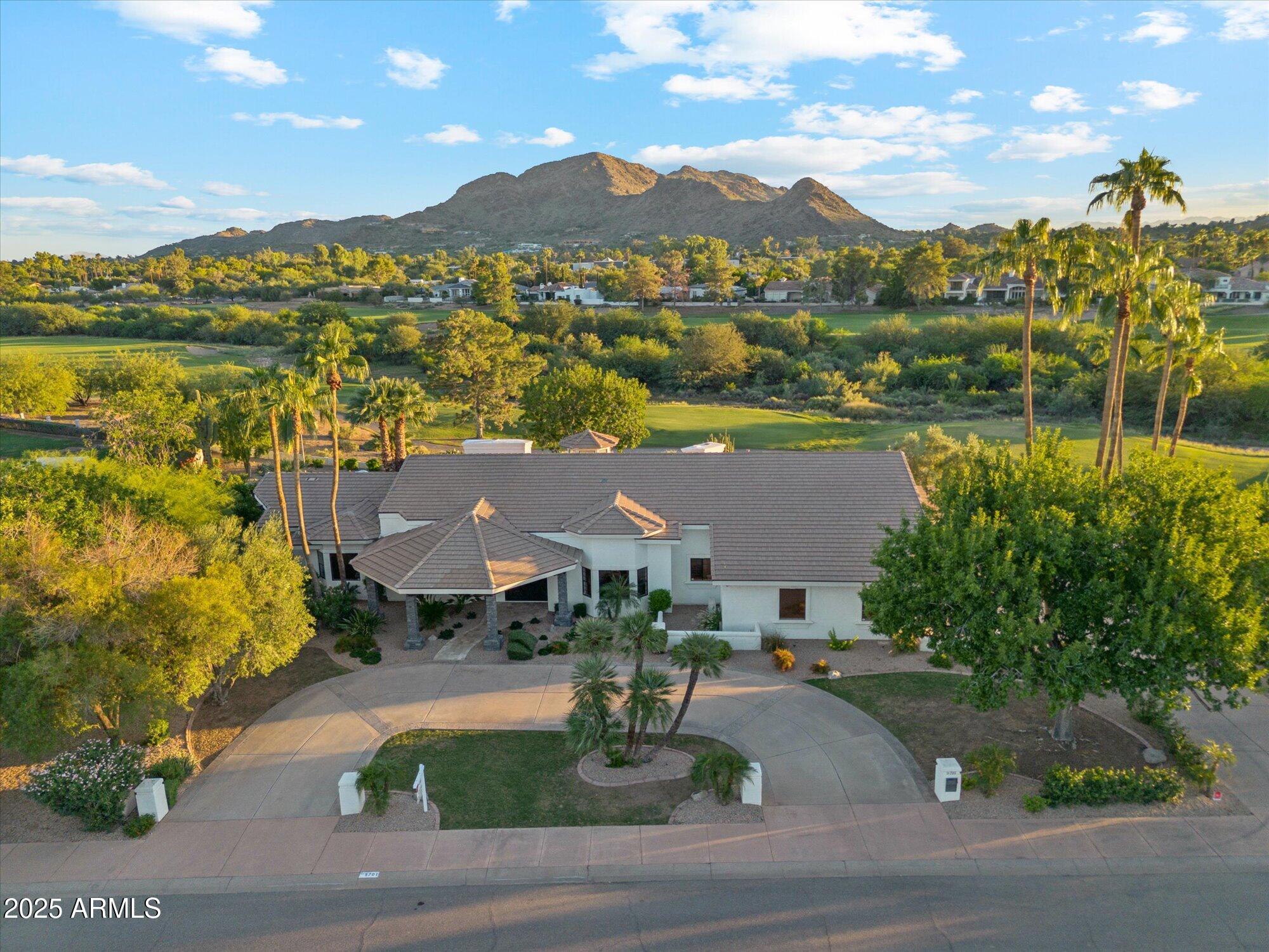 CAMELBACK COUNTRY ESTATES UNIT 2 - Residential