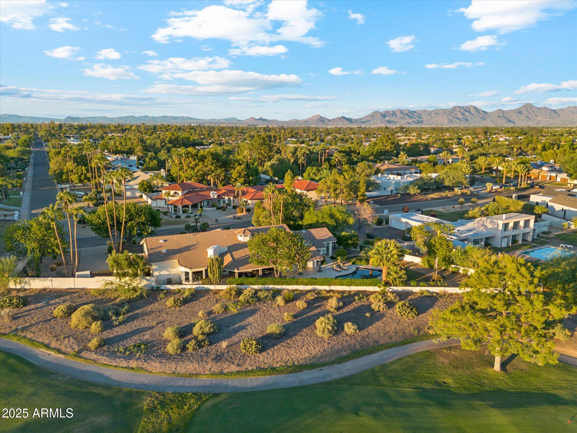 CAMELBACK COUNTRY ESTATES UNIT 2 - Residential