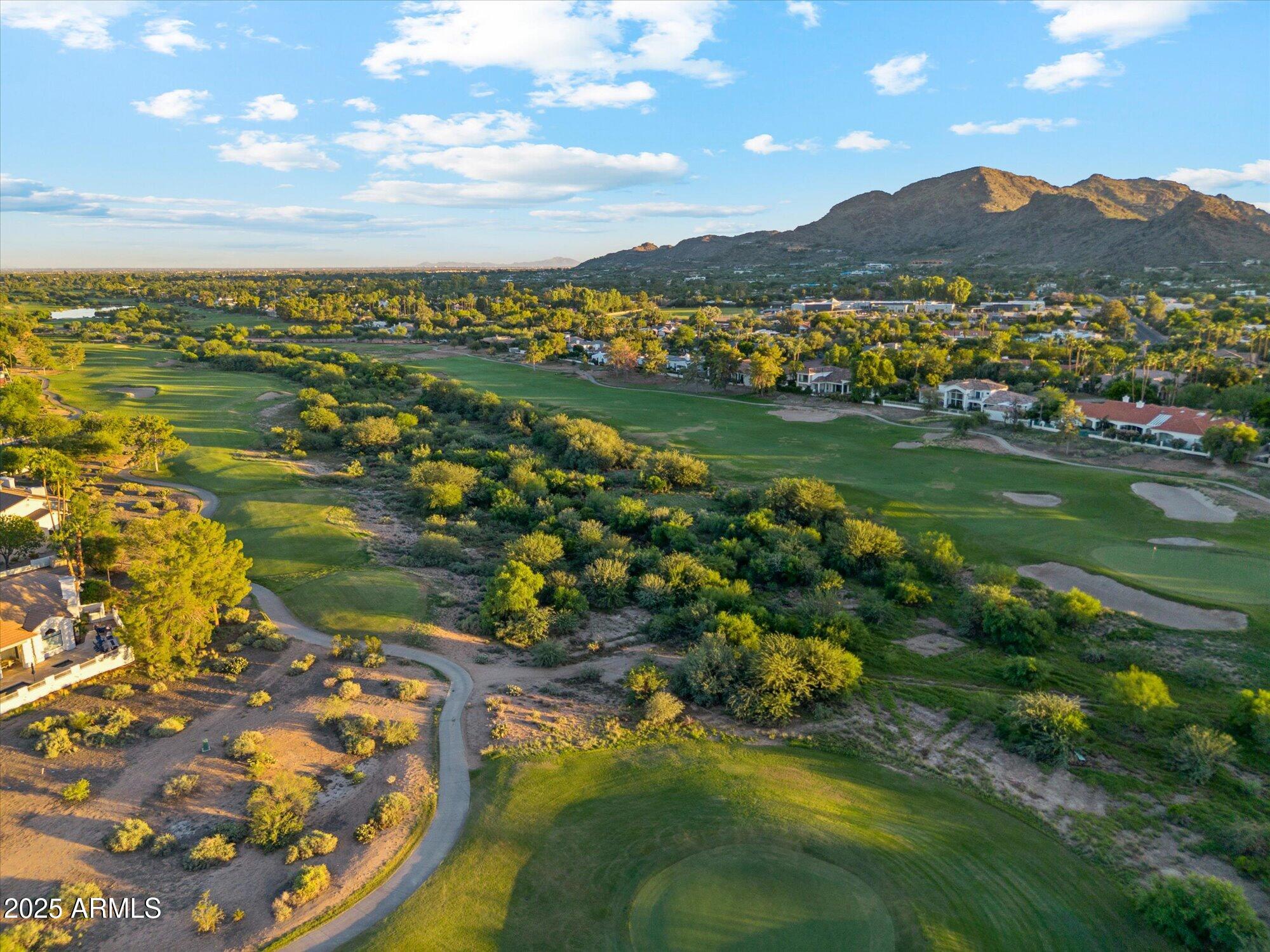 CAMELBACK COUNTRY ESTATES UNIT 2 - Residential