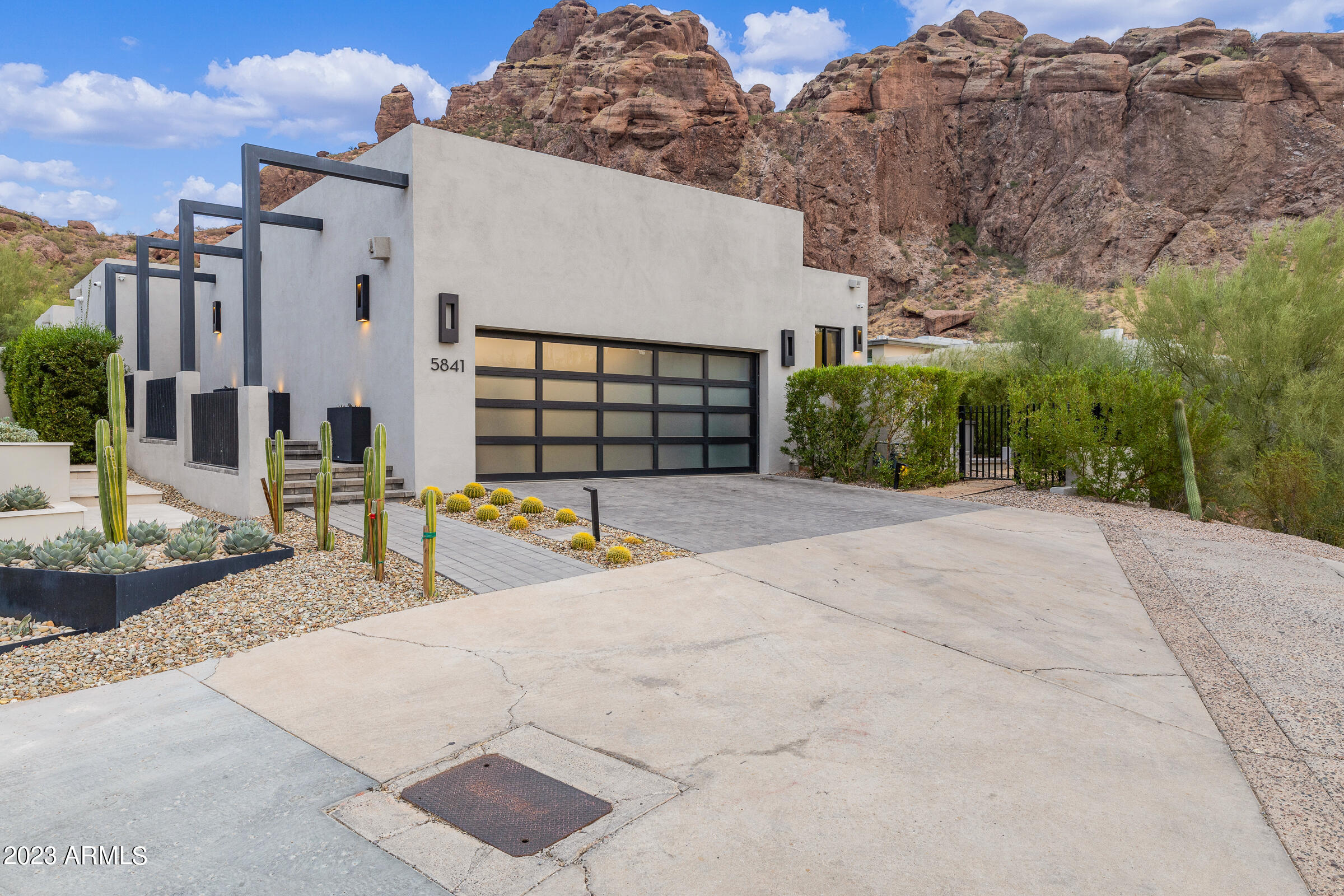 ECHO CANYON - Residential