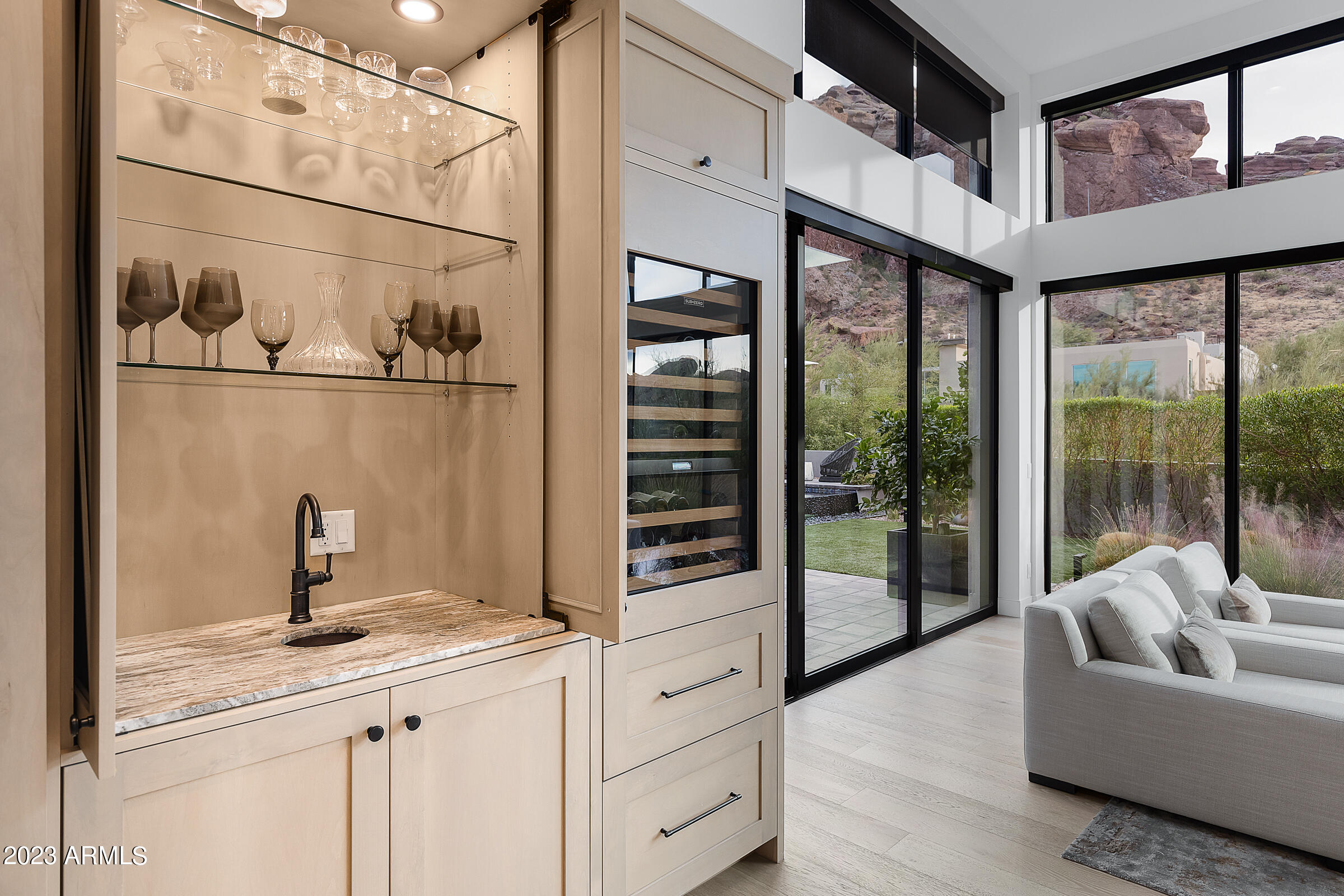 ECHO CANYON - Residential