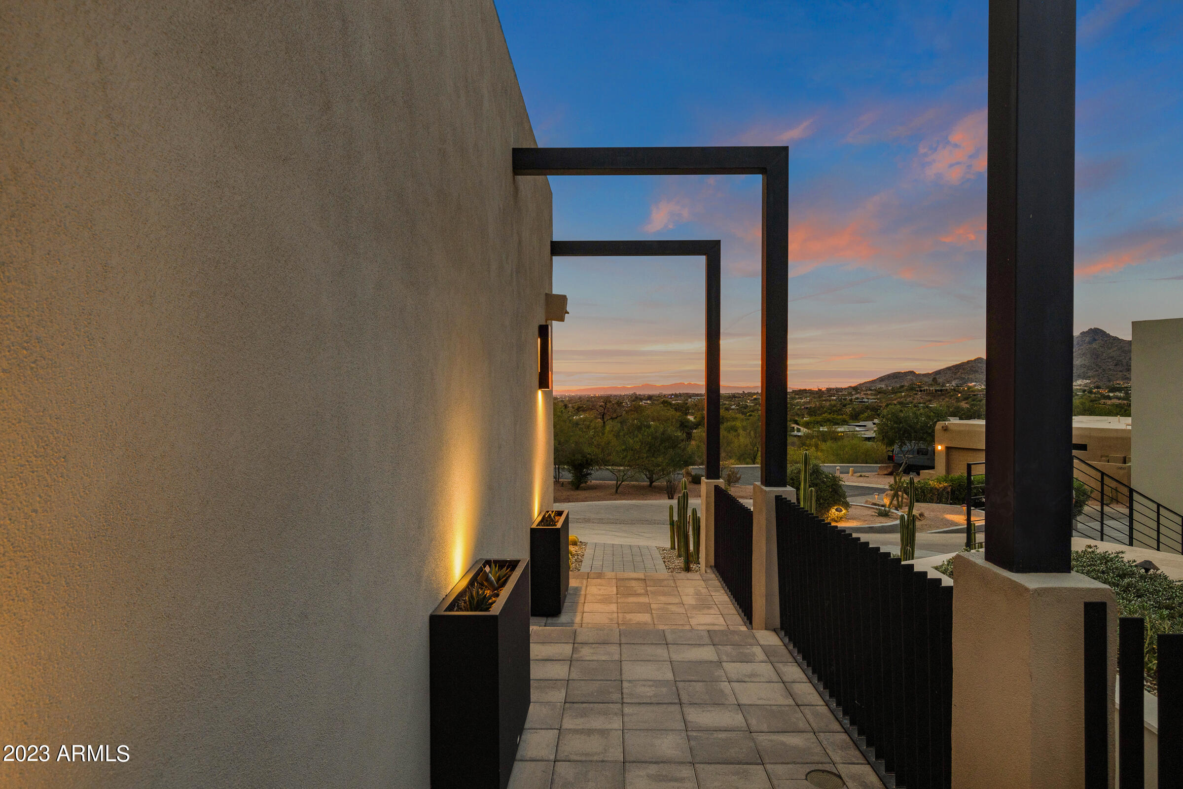 ECHO CANYON - Residential