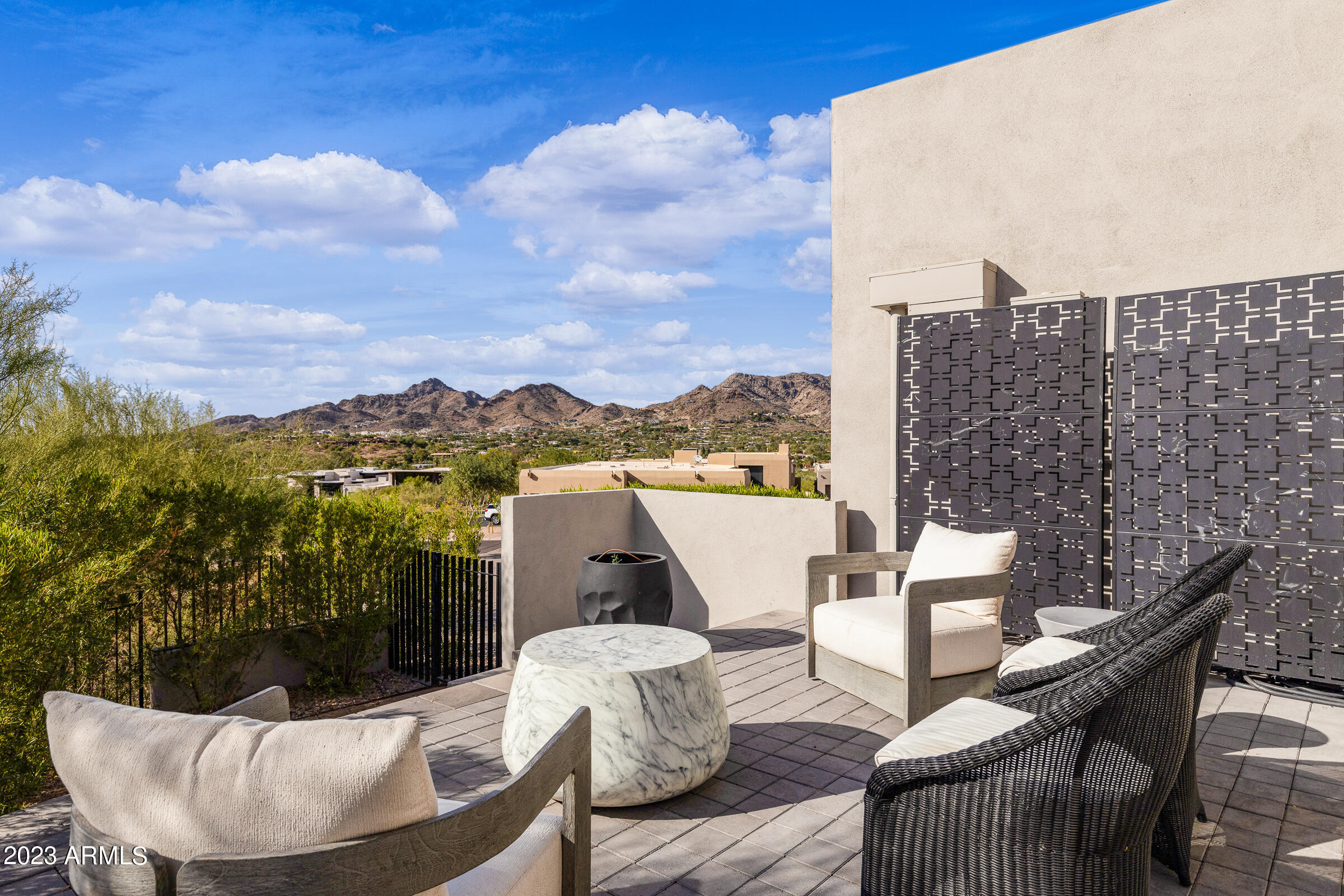 ECHO CANYON - Residential