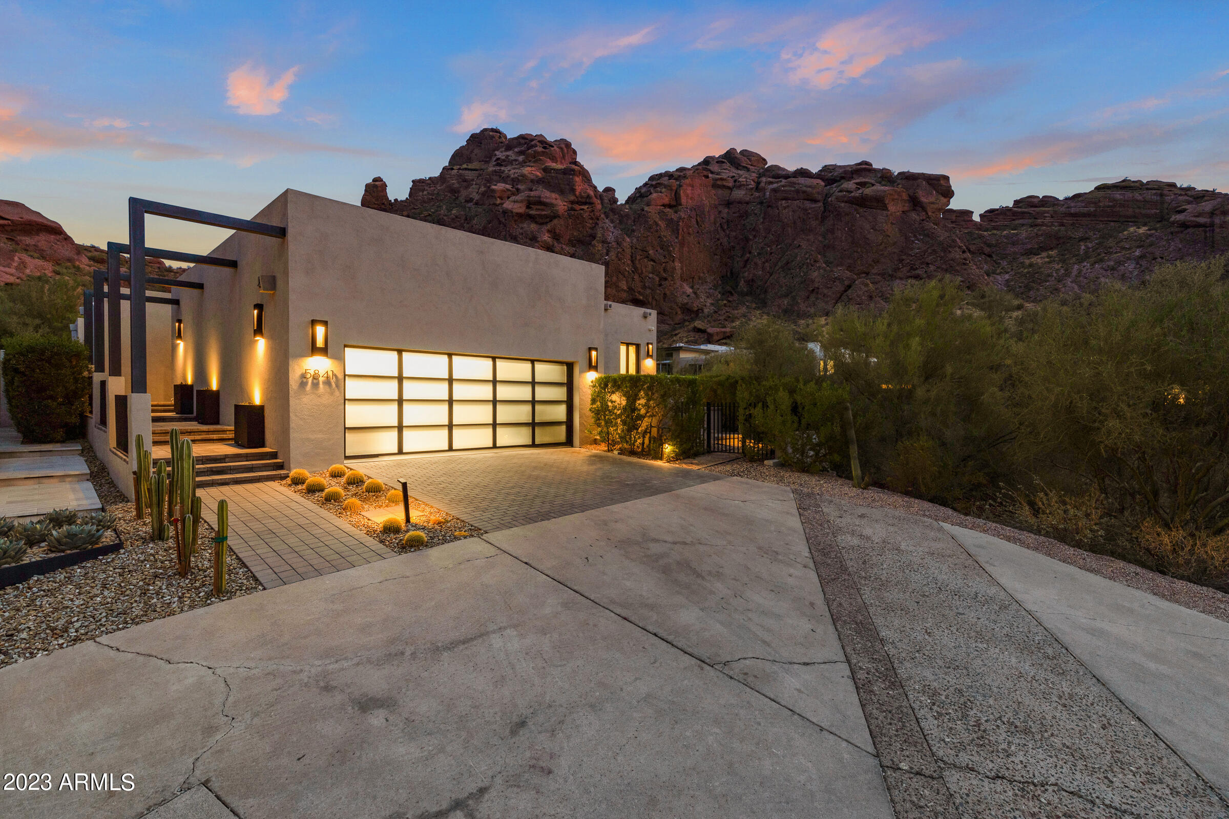 ECHO CANYON - Residential