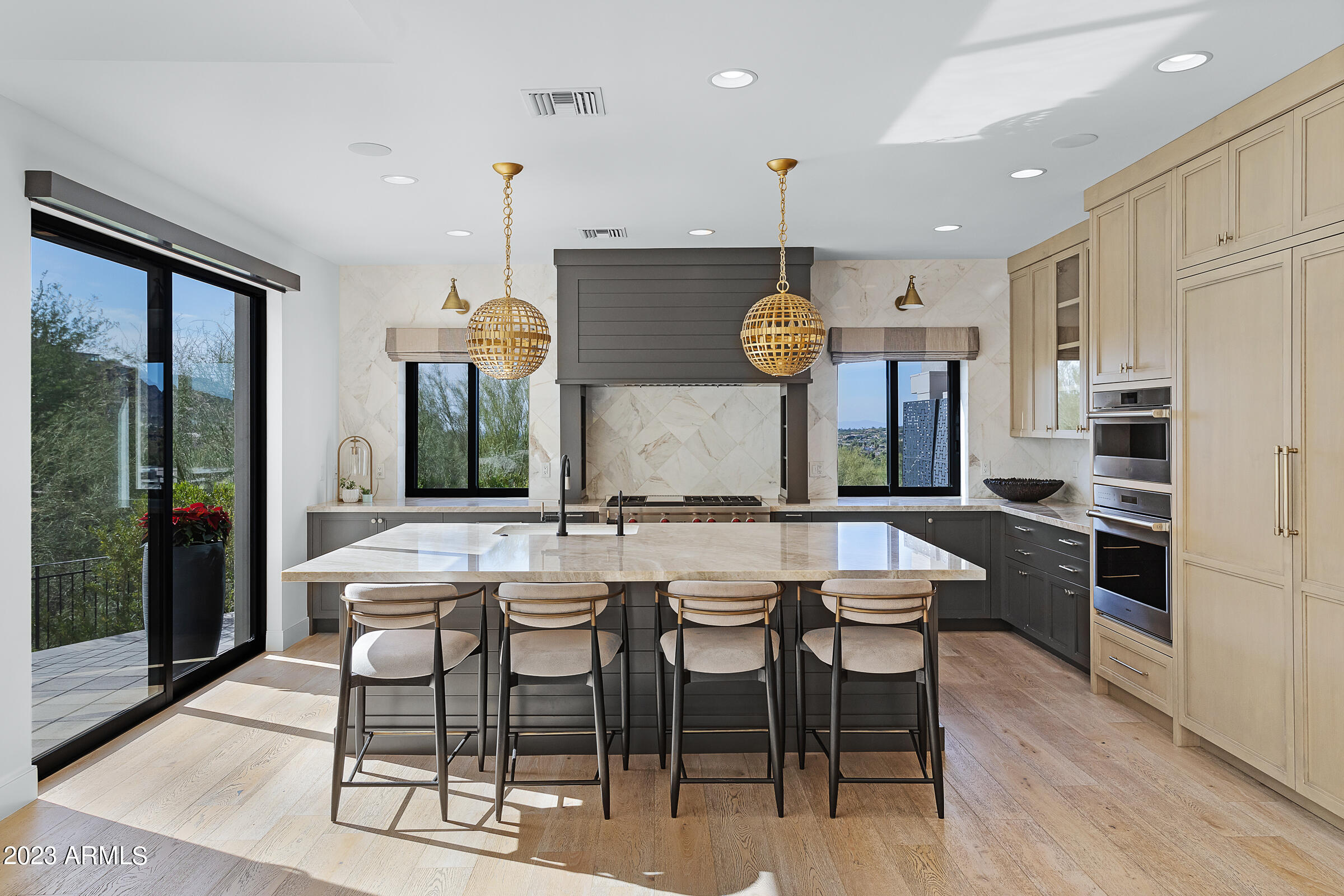 ECHO CANYON - Residential