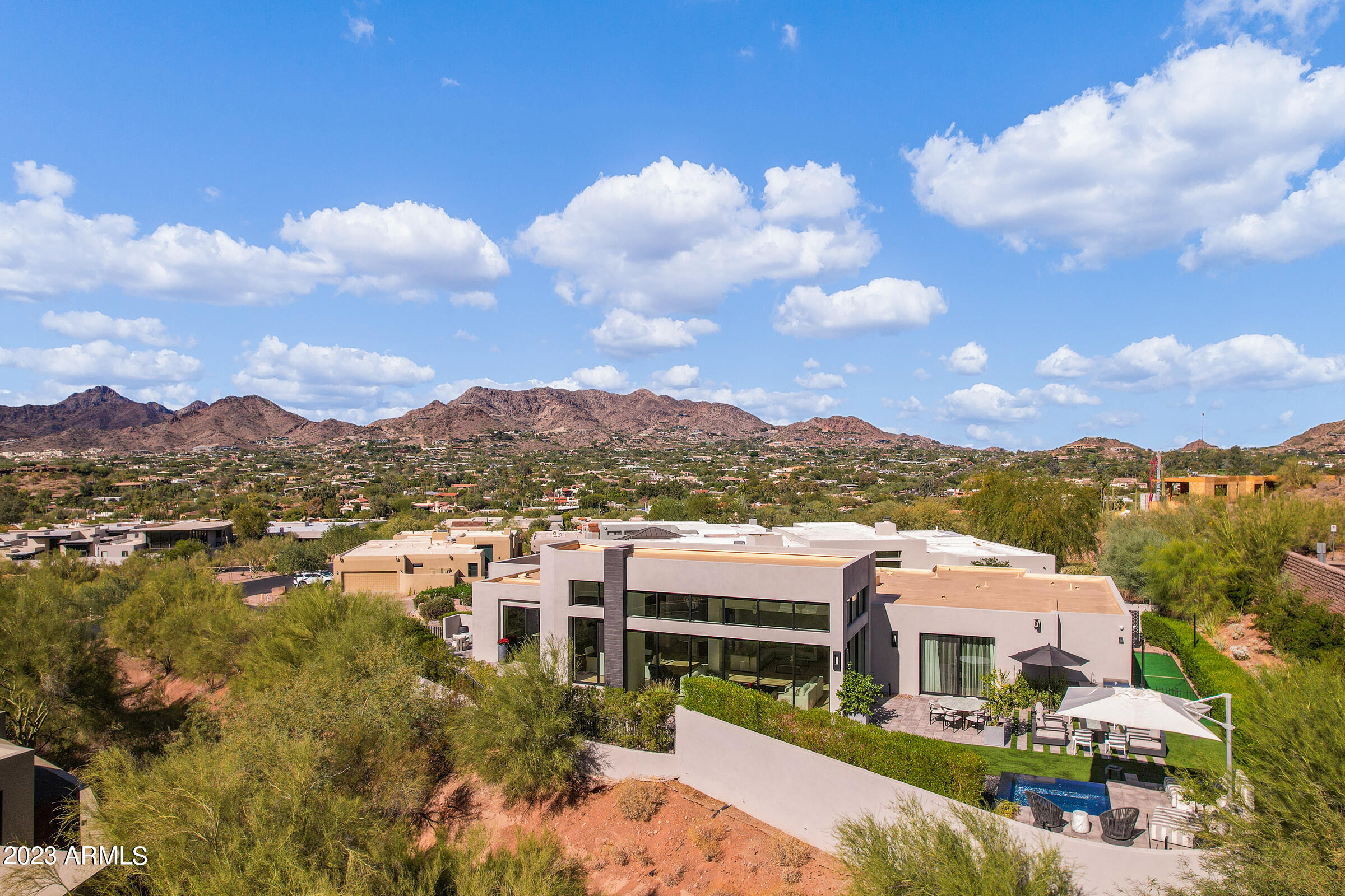 ECHO CANYON - Residential