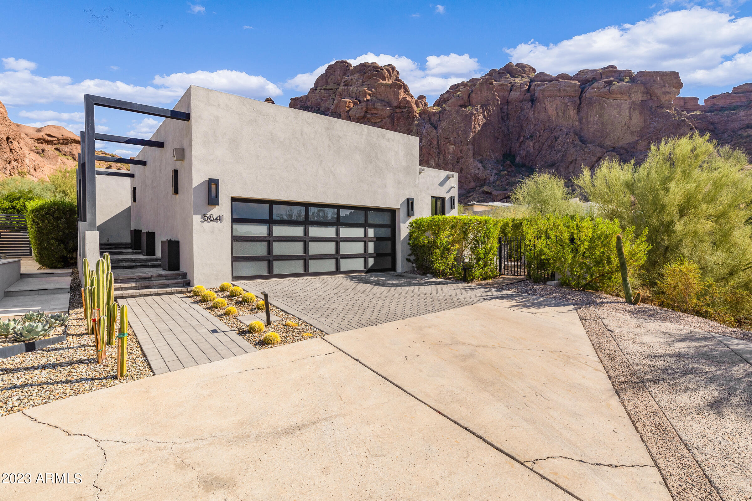 ECHO CANYON - Residential