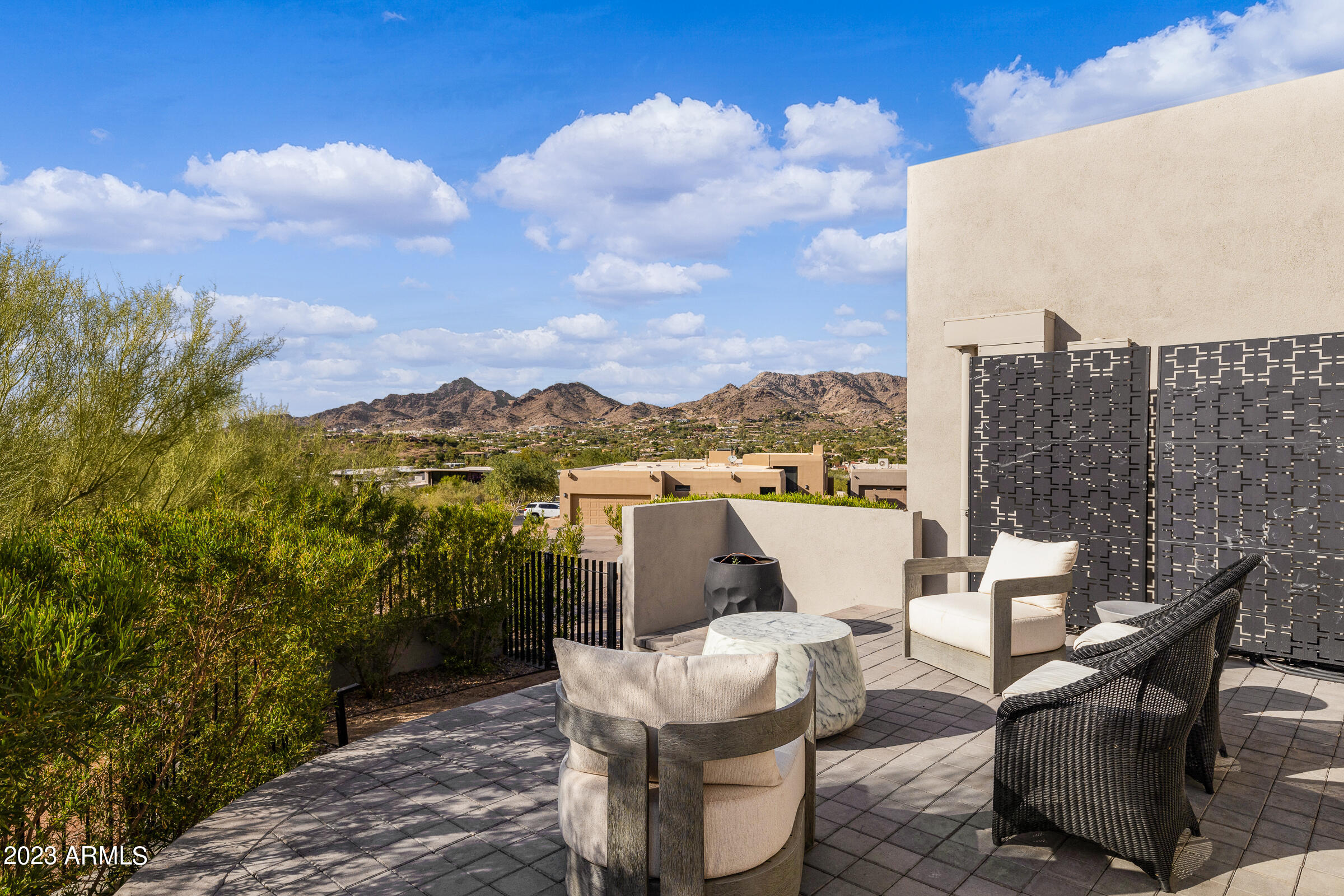 ECHO CANYON - Residential