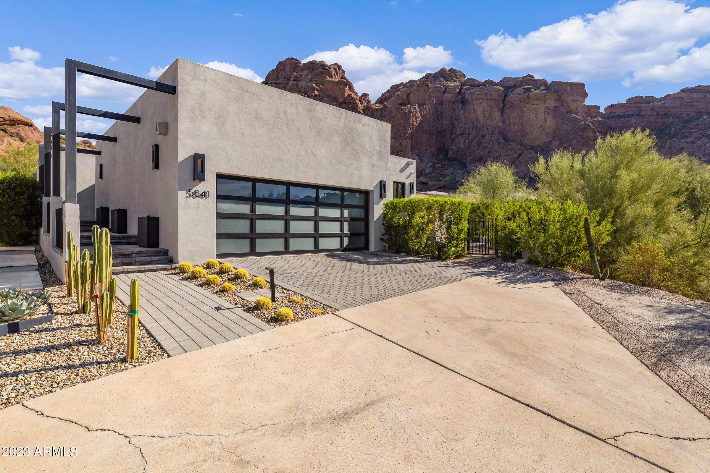 ECHO CANYON - Residential