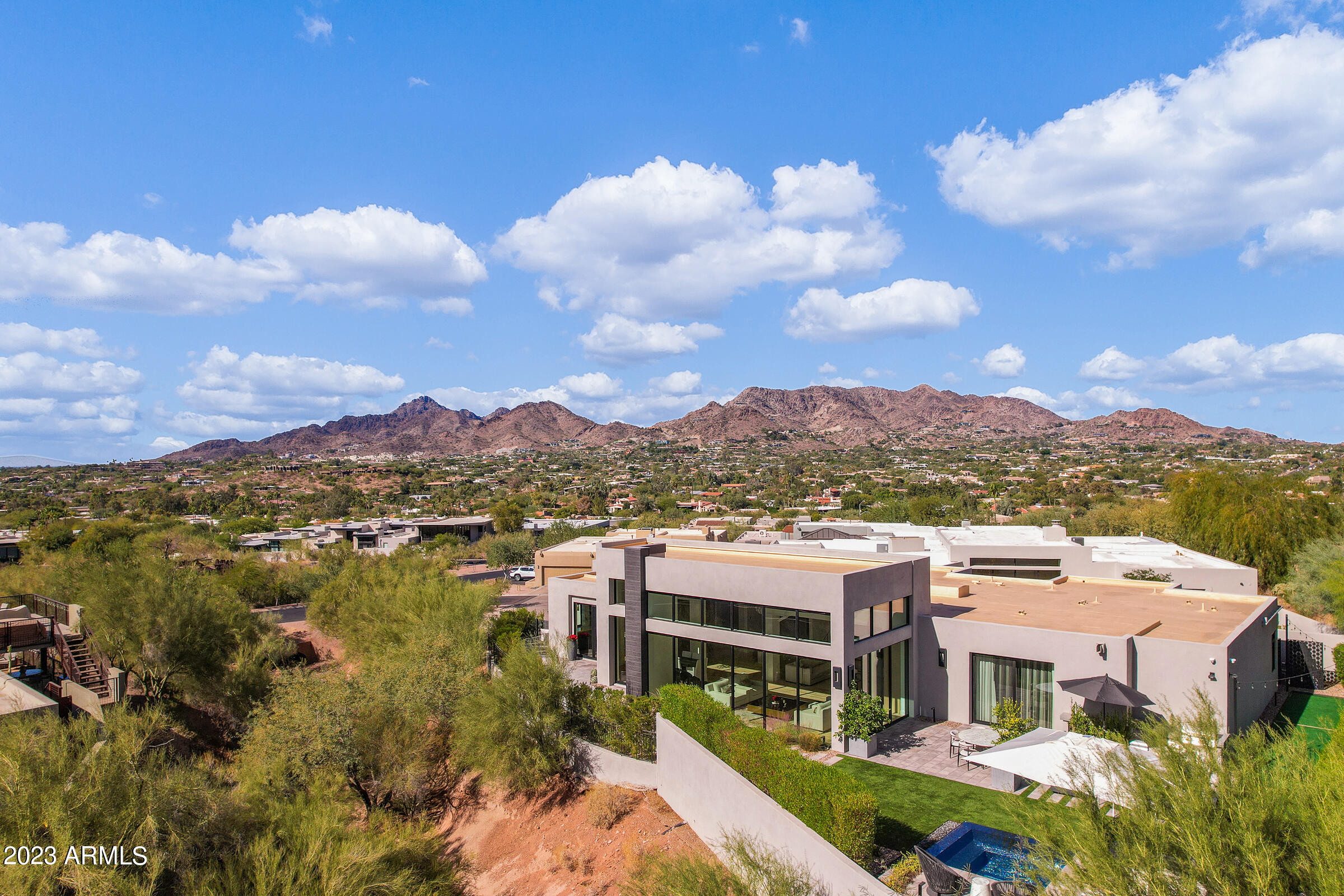 ECHO CANYON - Residential