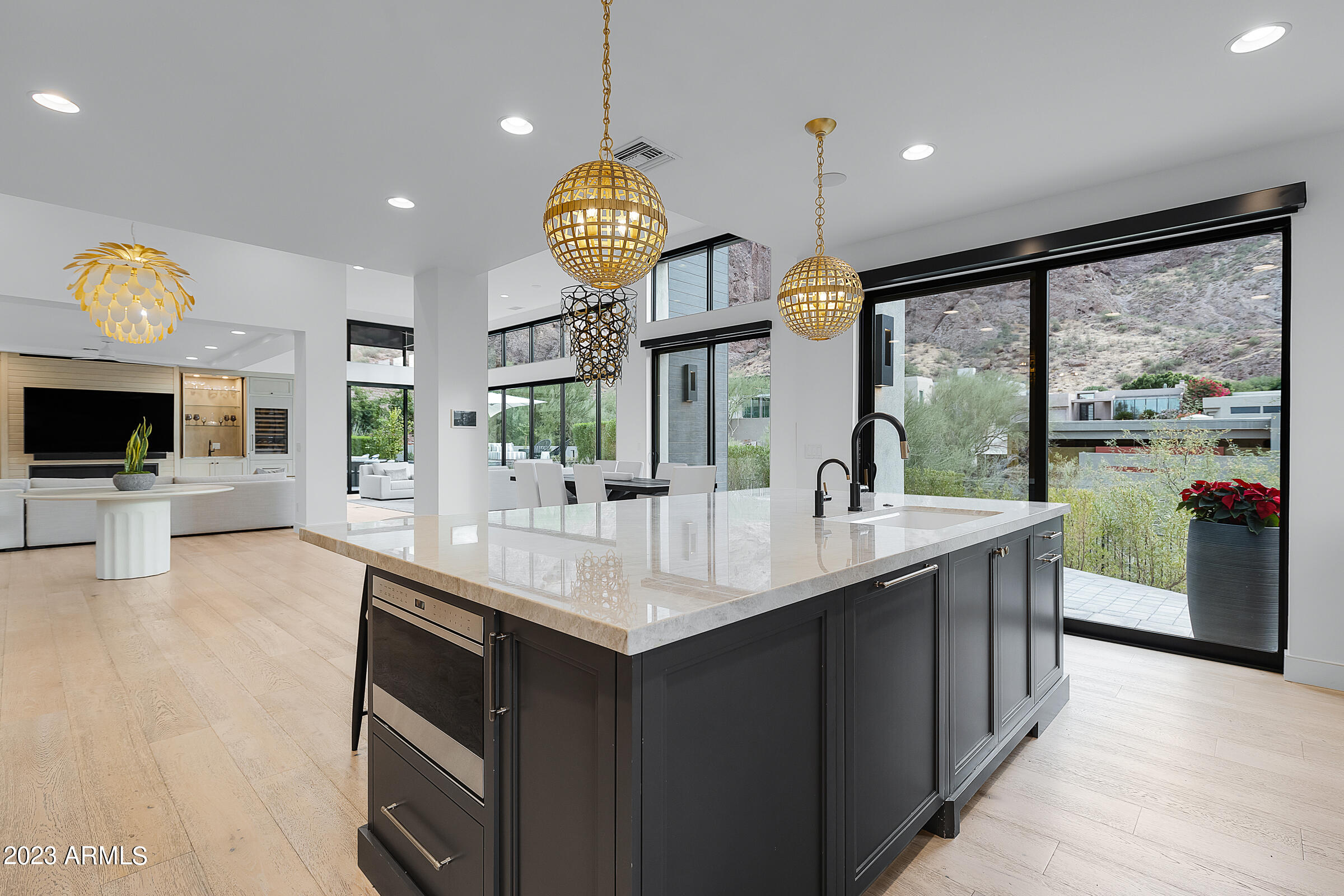 ECHO CANYON - Residential