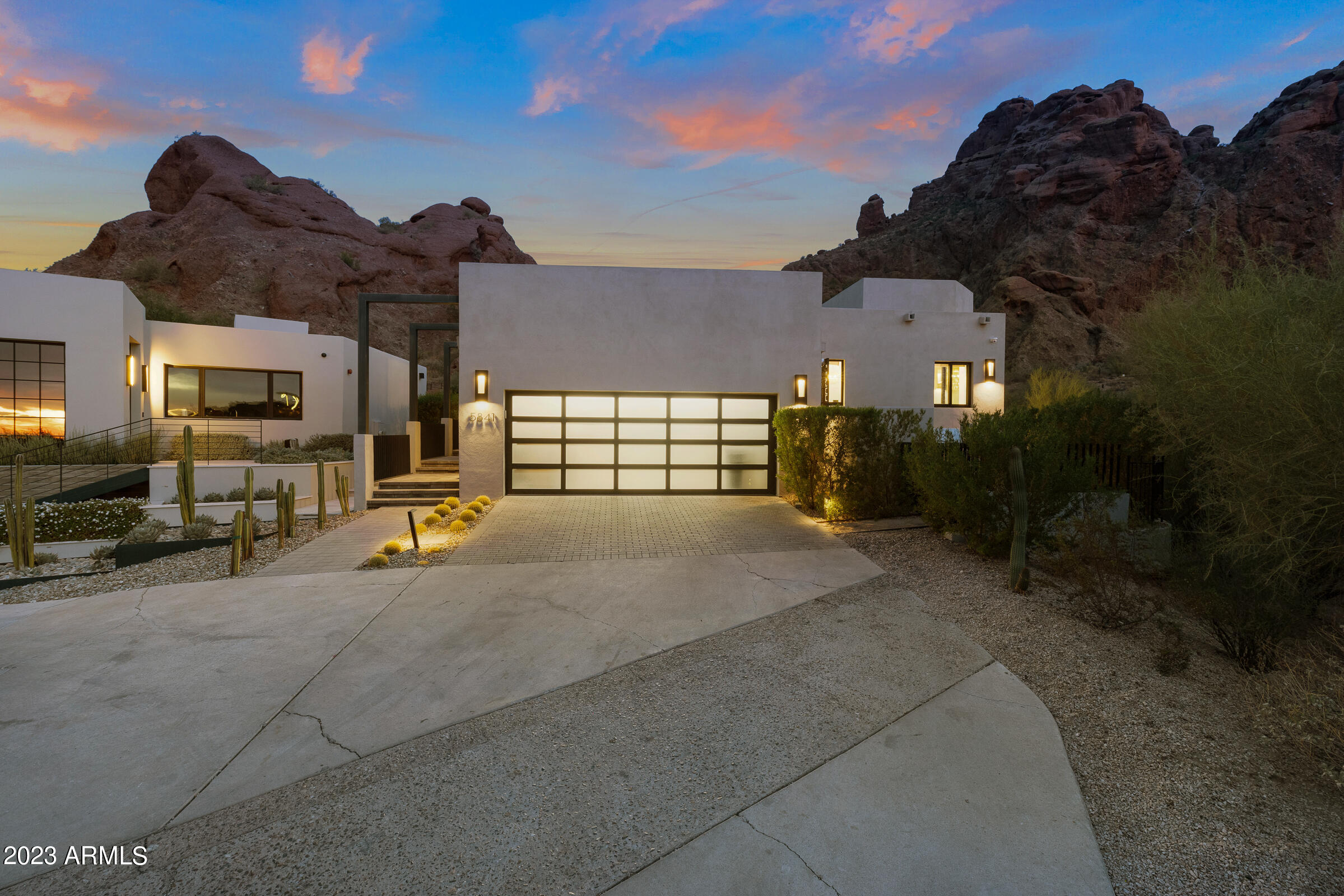 ECHO CANYON - Residential