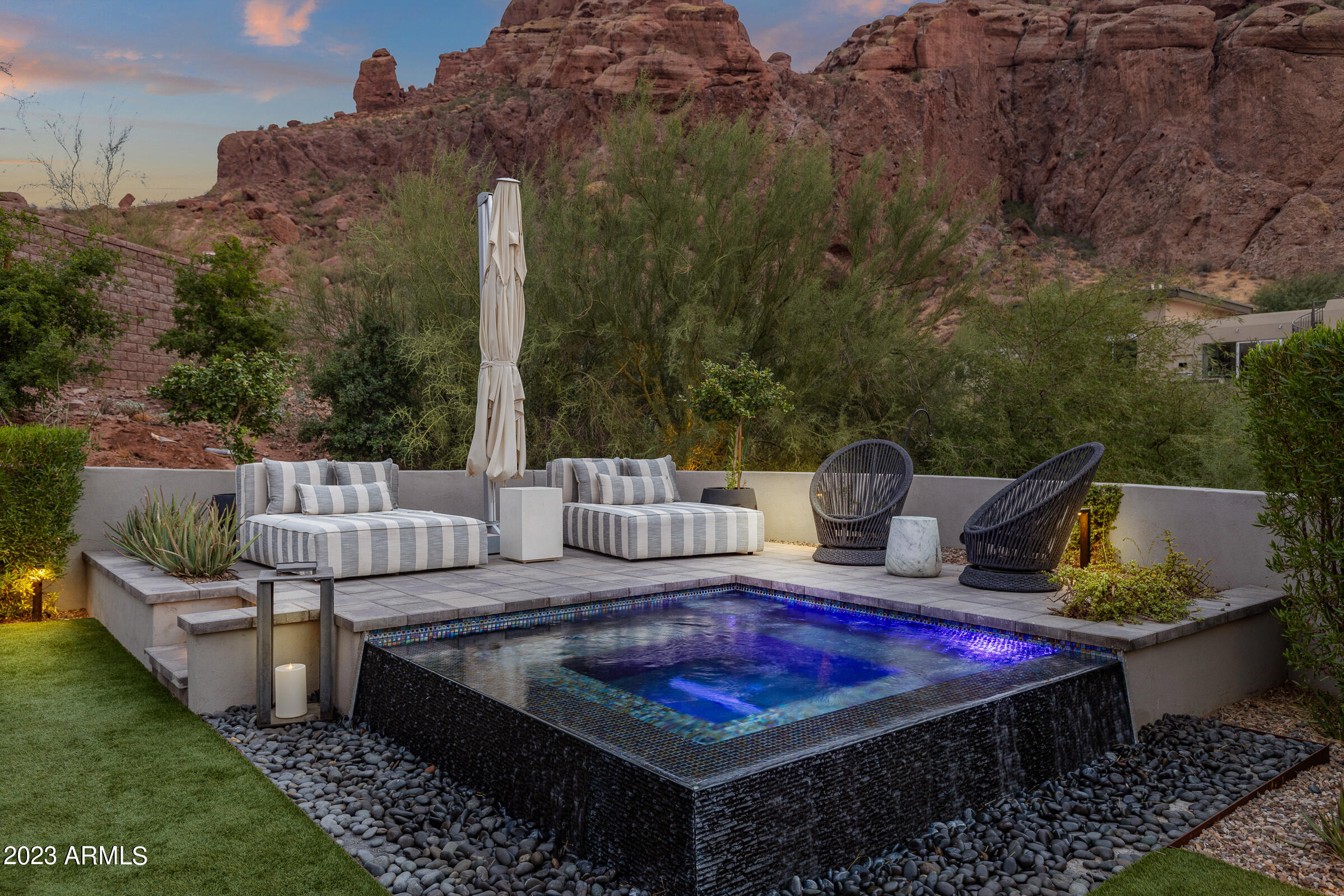 ECHO CANYON - Residential