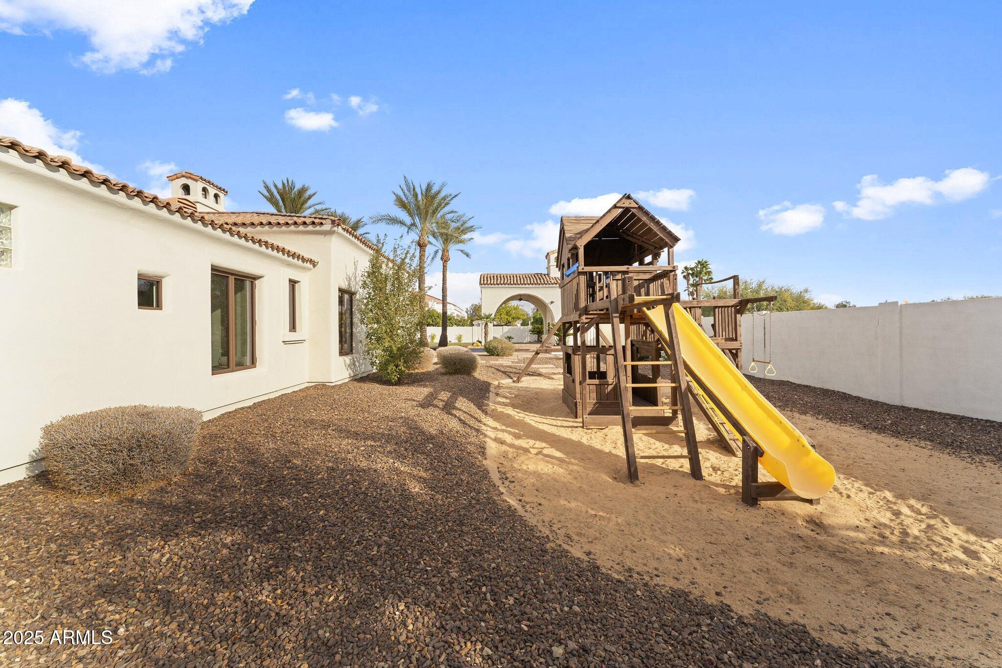 PORTALES DEL SOL - Residential