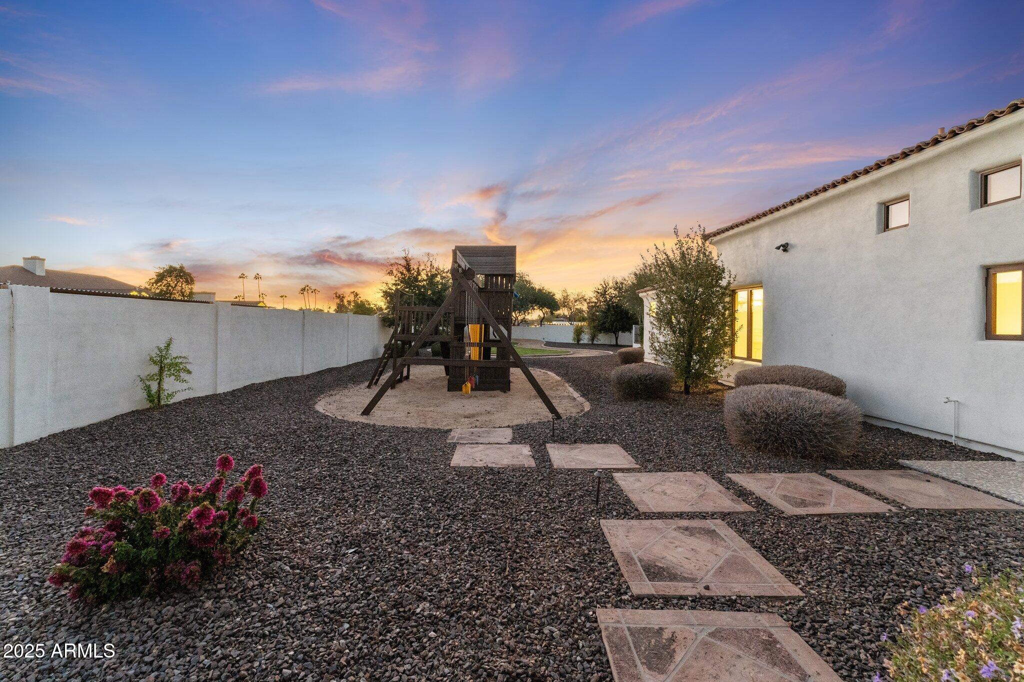 PORTALES DEL SOL - Residential