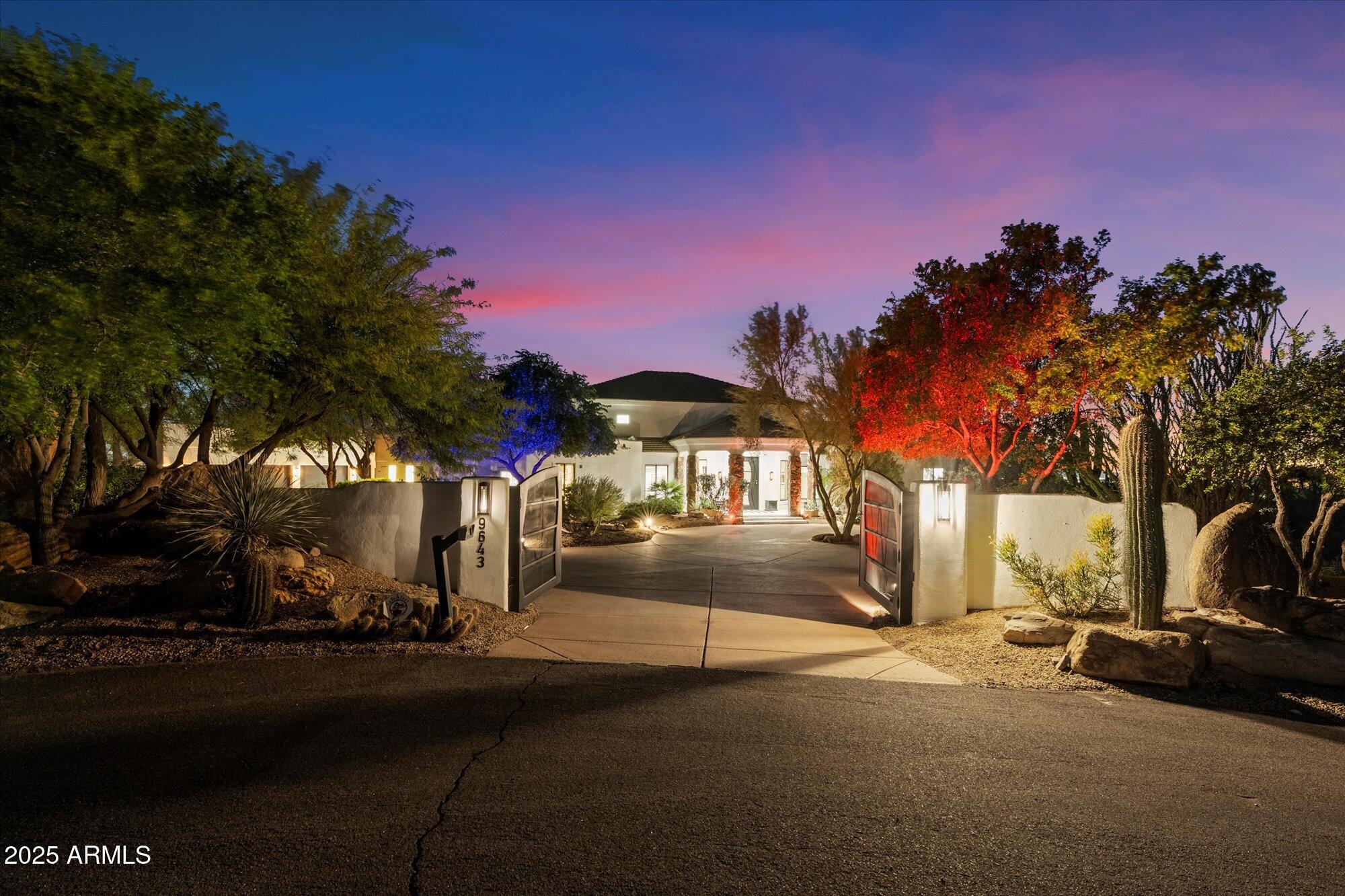 PINNACLE PEAK HEIGHTS UNIT 3 - Residential