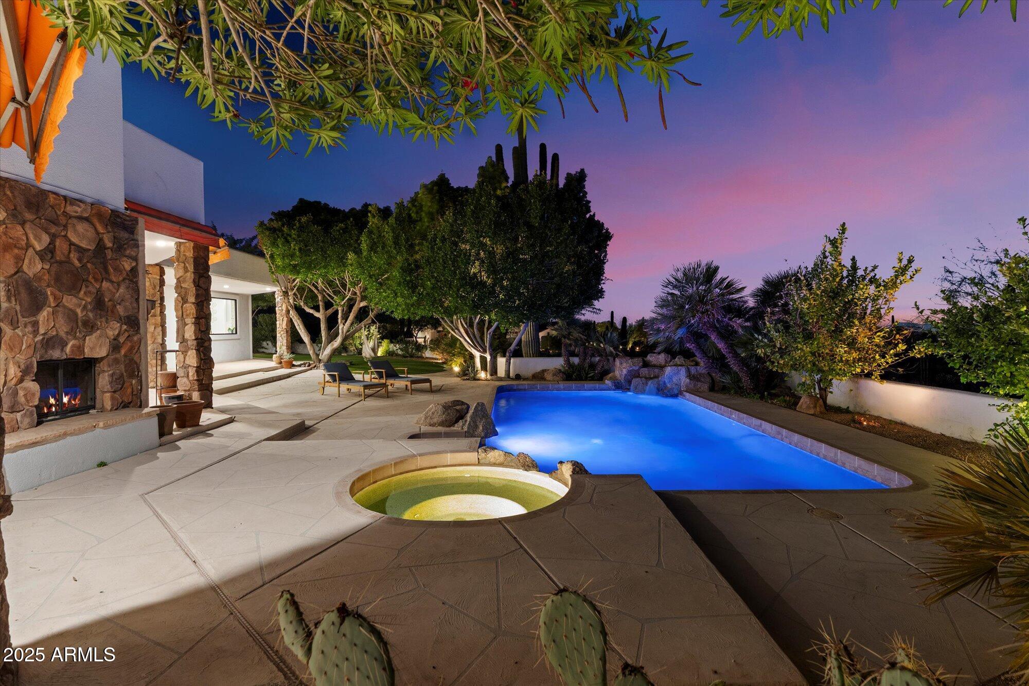 PINNACLE PEAK HEIGHTS UNIT 3 - Residential