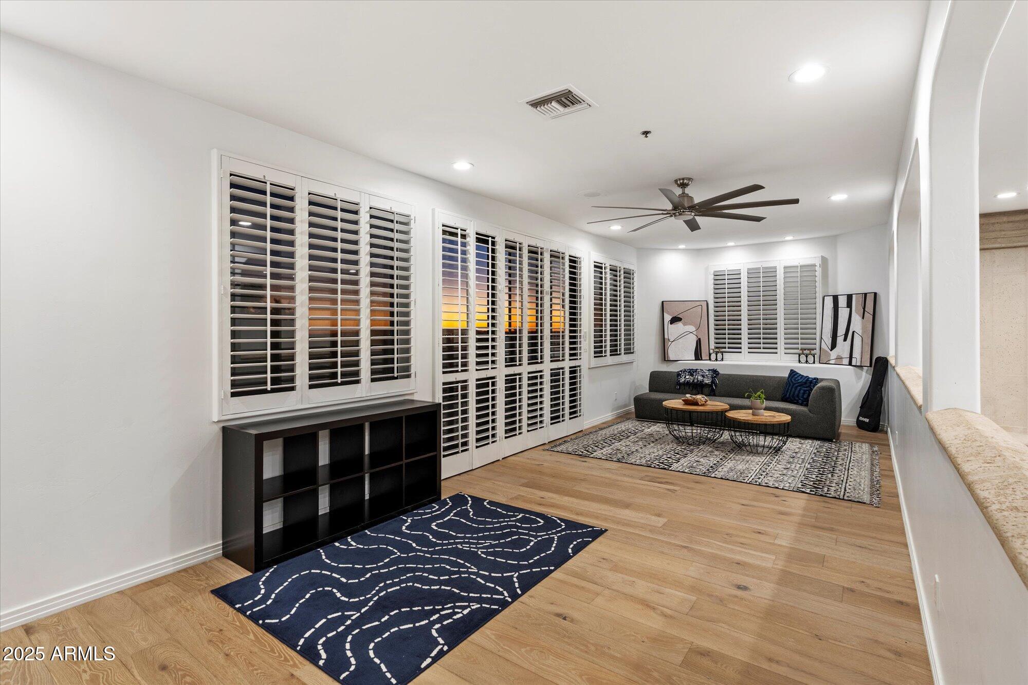 PINNACLE PEAK HEIGHTS UNIT 3 - Residential